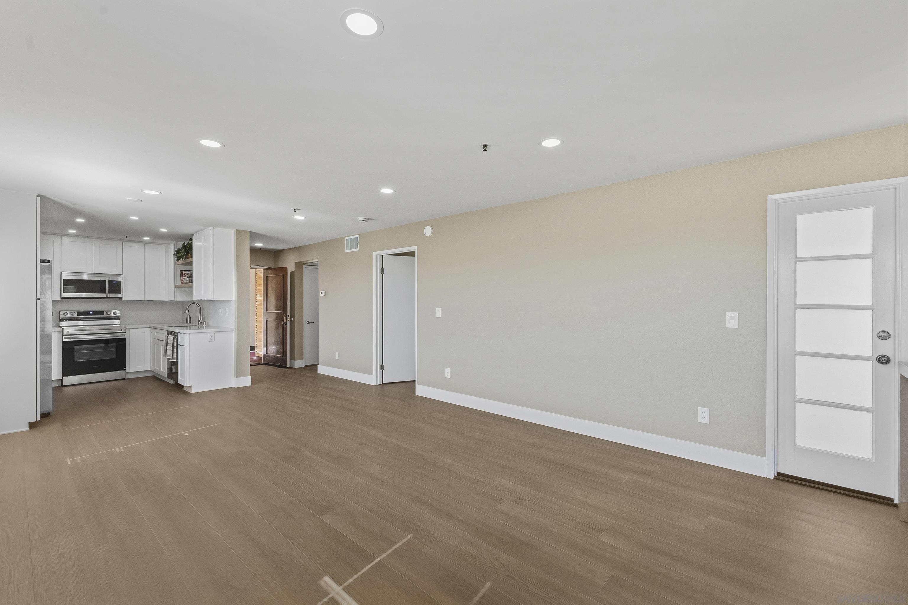 Detail Gallery Image 11 of 34 For 11233  Tierrasanta Blvd  13, San Diego,  CA 92124 - 1 Beds | 1/1 Baths