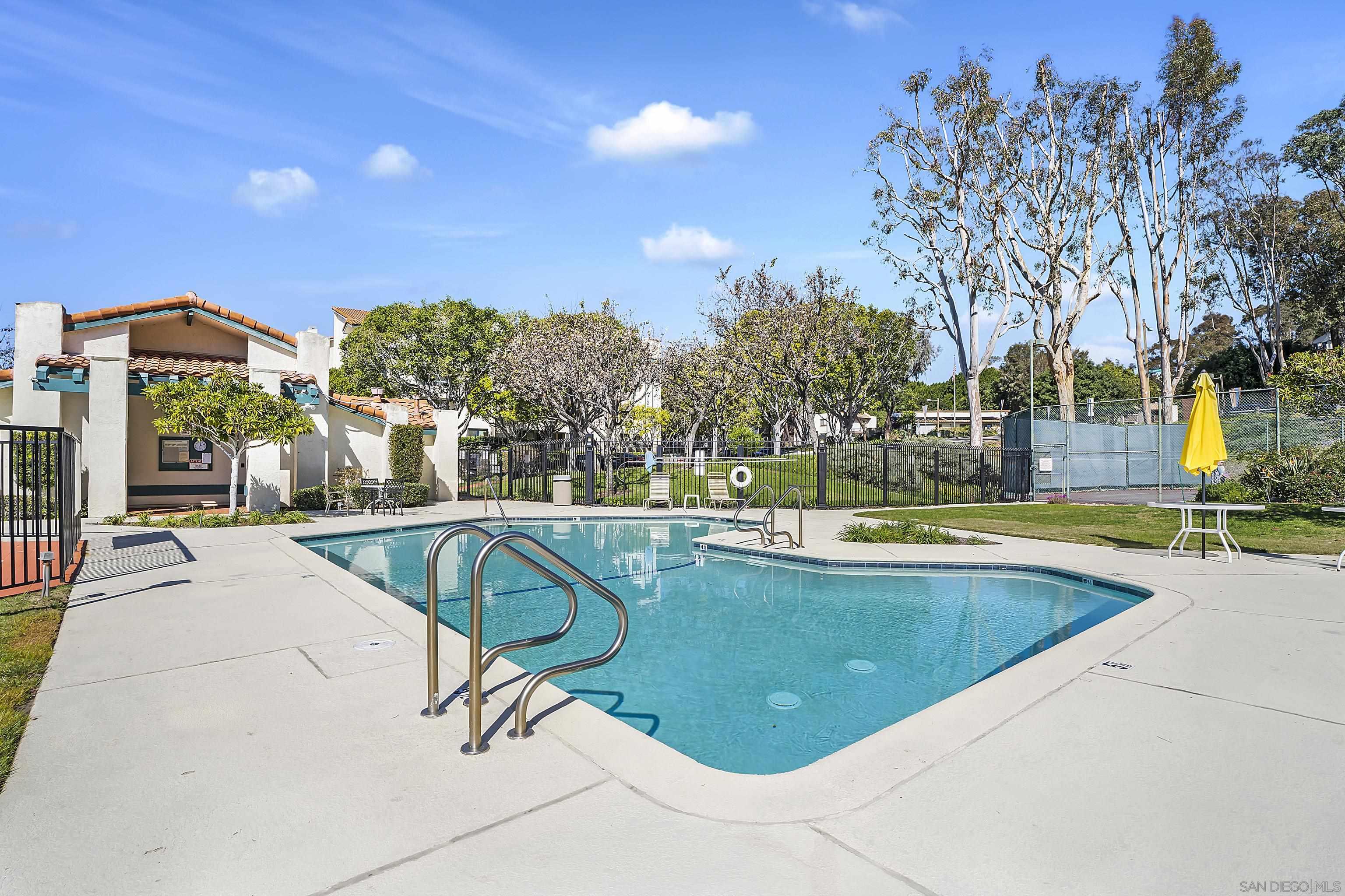 Detail Gallery Image 29 of 34 For 11233  Tierrasanta Blvd  13, San Diego,  CA 92124 - 1 Beds | 1/1 Baths