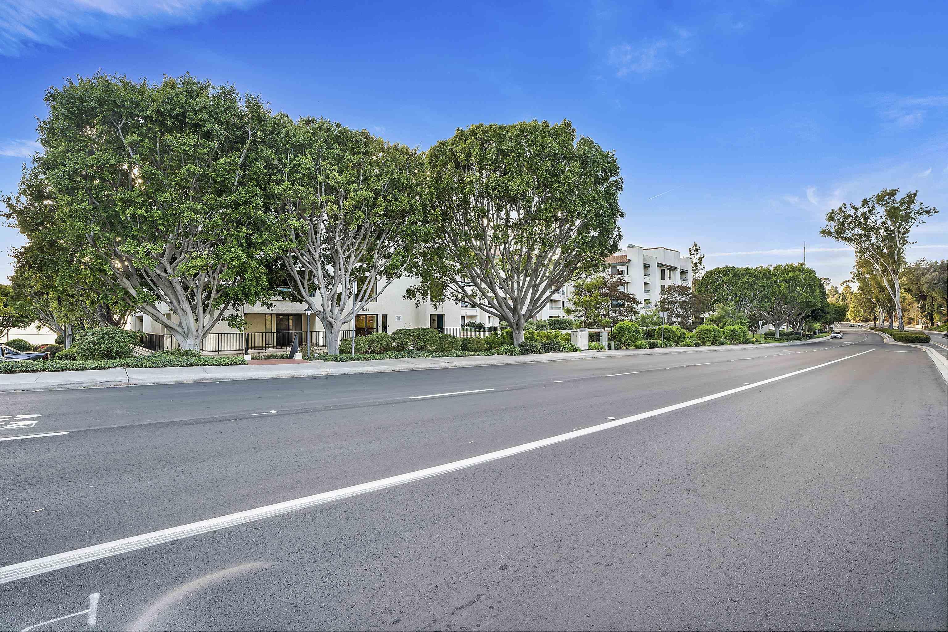 Detail Gallery Image 33 of 34 For 11233  Tierrasanta Blvd  13, San Diego,  CA 92124 - 1 Beds | 1/1 Baths