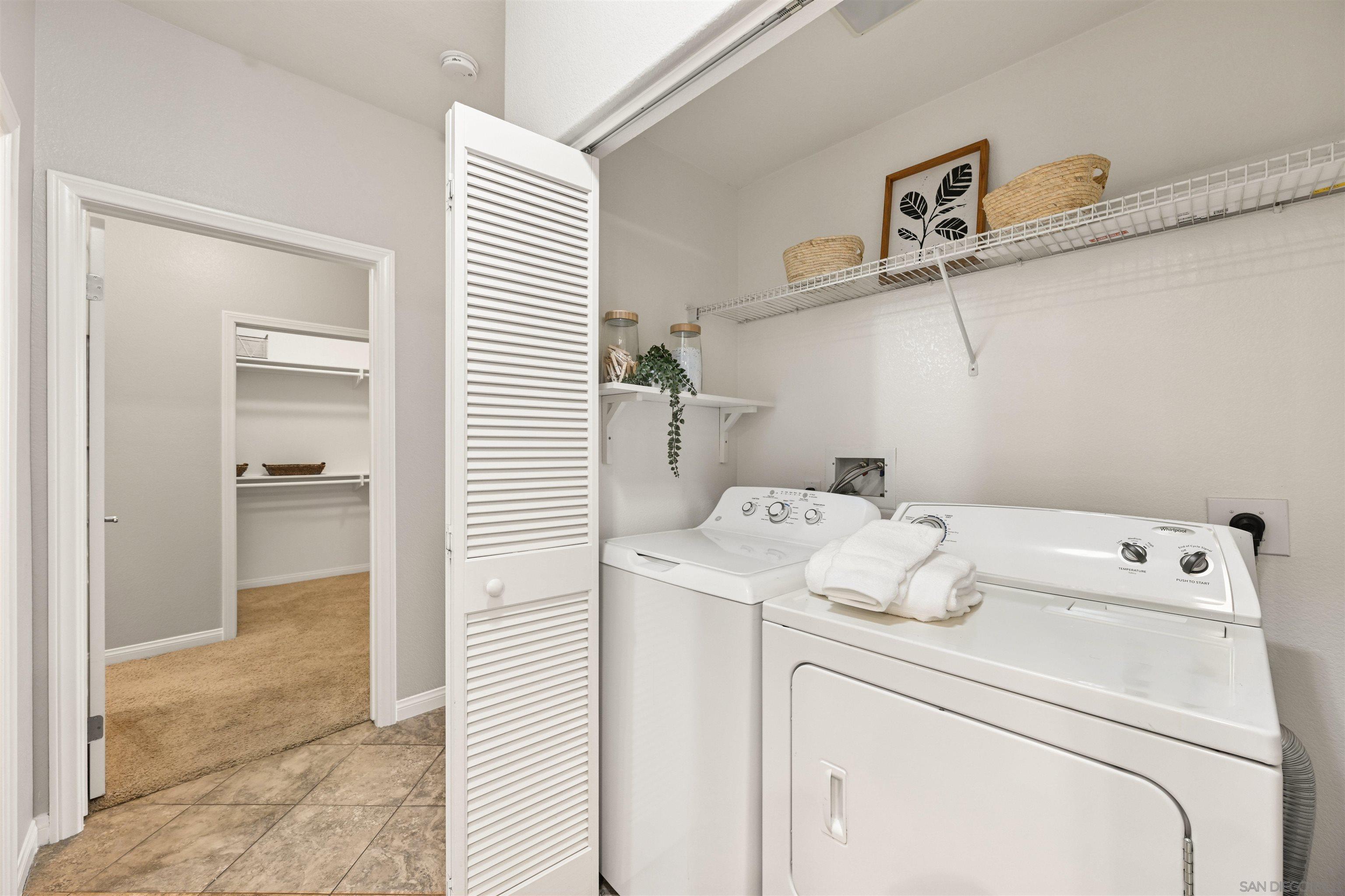 Detail Gallery Image 15 of 19 For 3877  Pell Place  #108,  San Diego,  CA 92130 - 2 Beds | 2 Baths