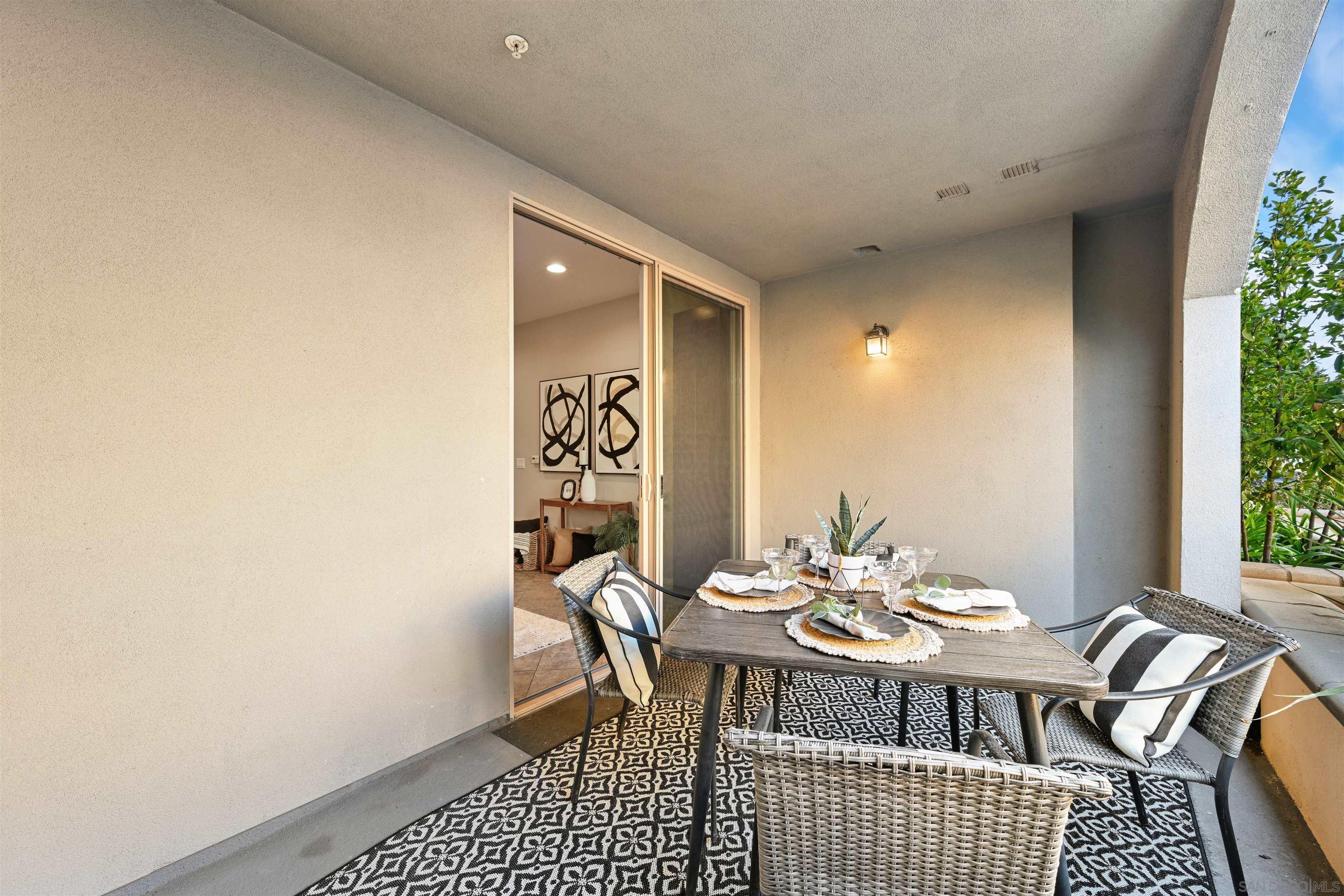 Detail Gallery Image 7 of 19 For 3877  Pell Place  #108,  San Diego,  CA 92130 - 2 Beds | 2 Baths