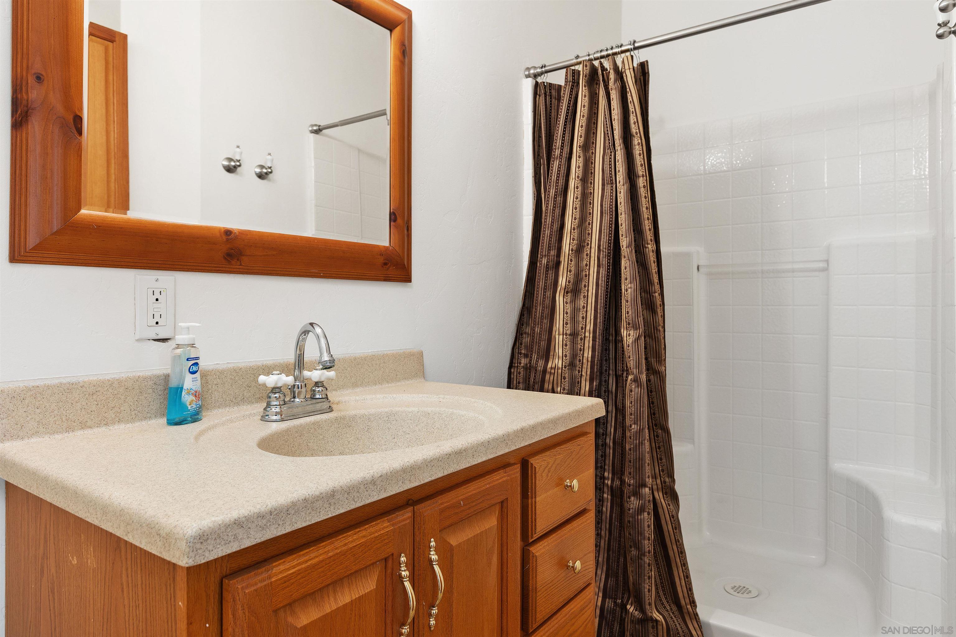 Detail Gallery Image 17 of 30 For 159 W 5th Ave, Escondido,  CA 92025 - 2 Beds | 2 Baths
