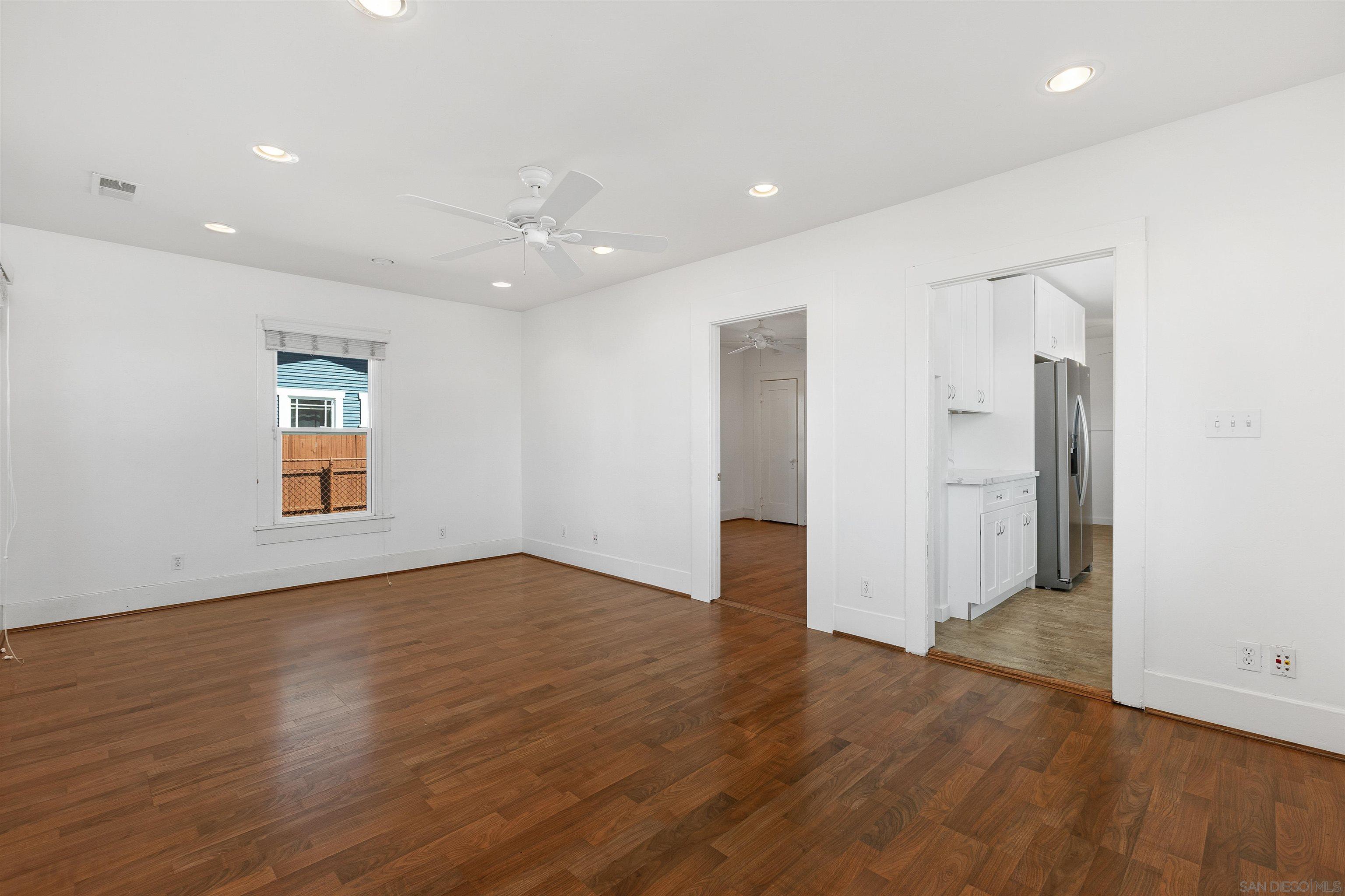 Detail Gallery Image 7 of 30 For 159 W 5th Ave, Escondido,  CA 92025 - 2 Beds | 2 Baths