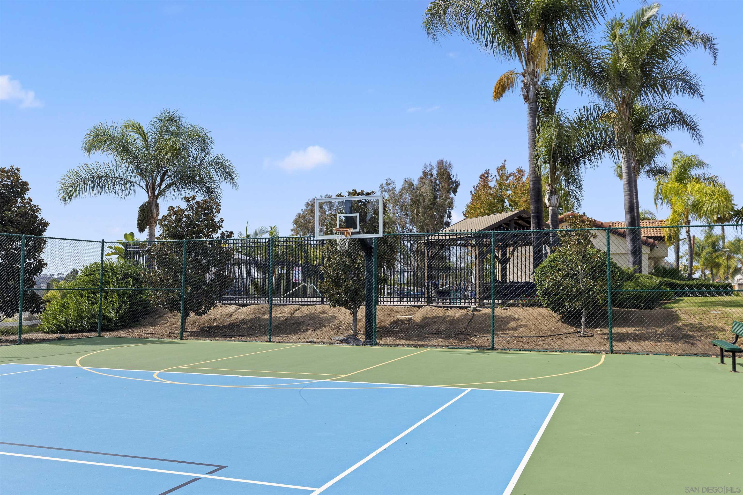 Detail Gallery Image 36 of 39 For 300  Paseo Marguerita, Vista,  CA 92084 - 4 Beds | 3 Baths