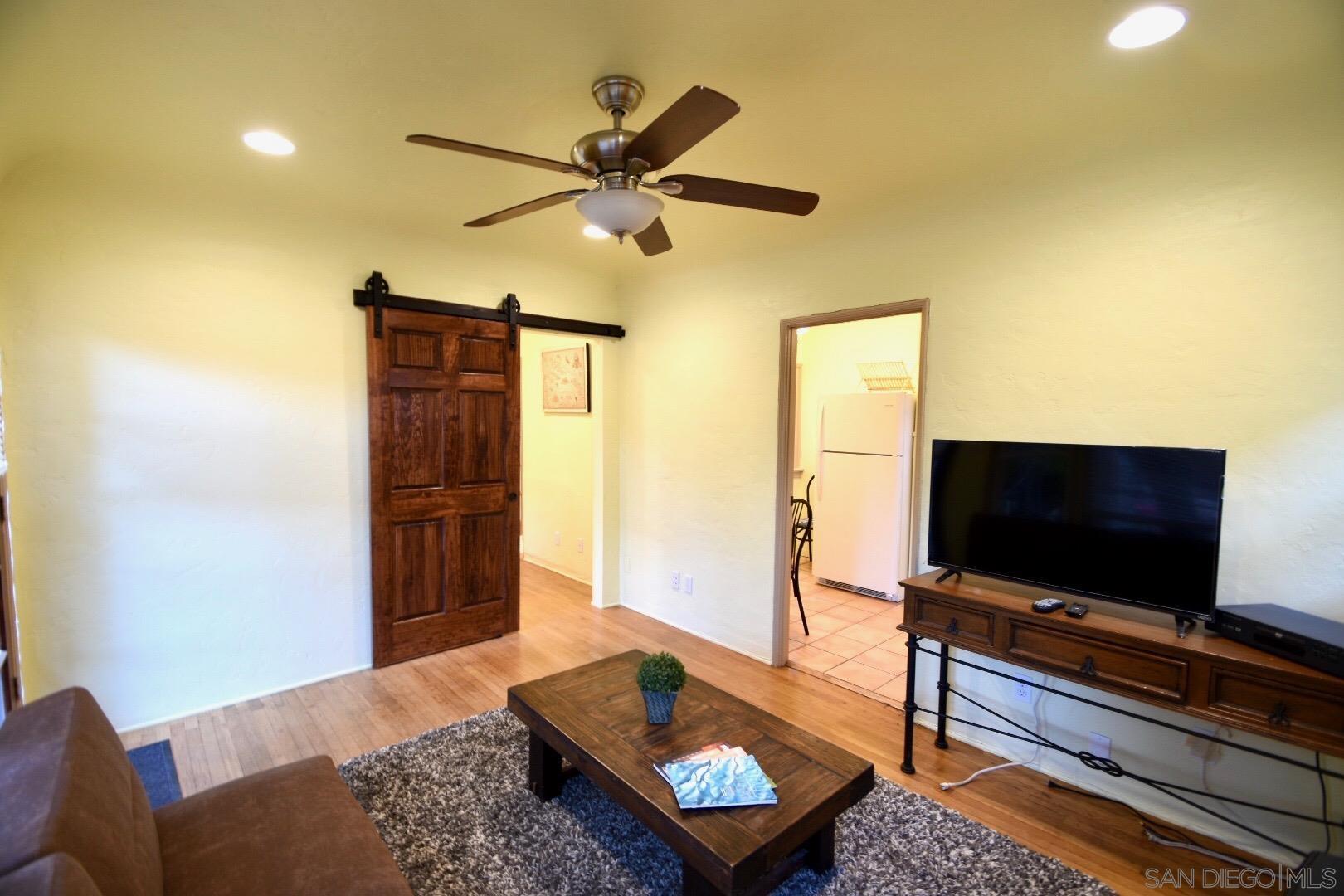 Detail Gallery Image 4 of 10 For 4639  Park Blvd, San Diego,  CA 92116 - 1 Beds | 1 Baths