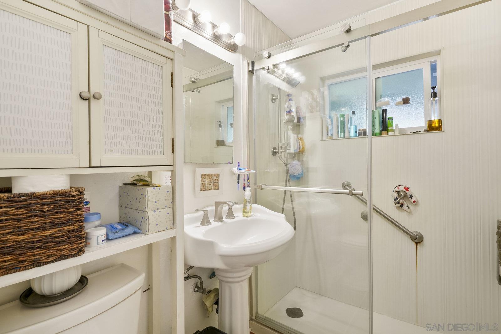 Detail Gallery Image 14 of 29 For 3320  C St, San Diego,  CA 92102 - – Beds | – Baths