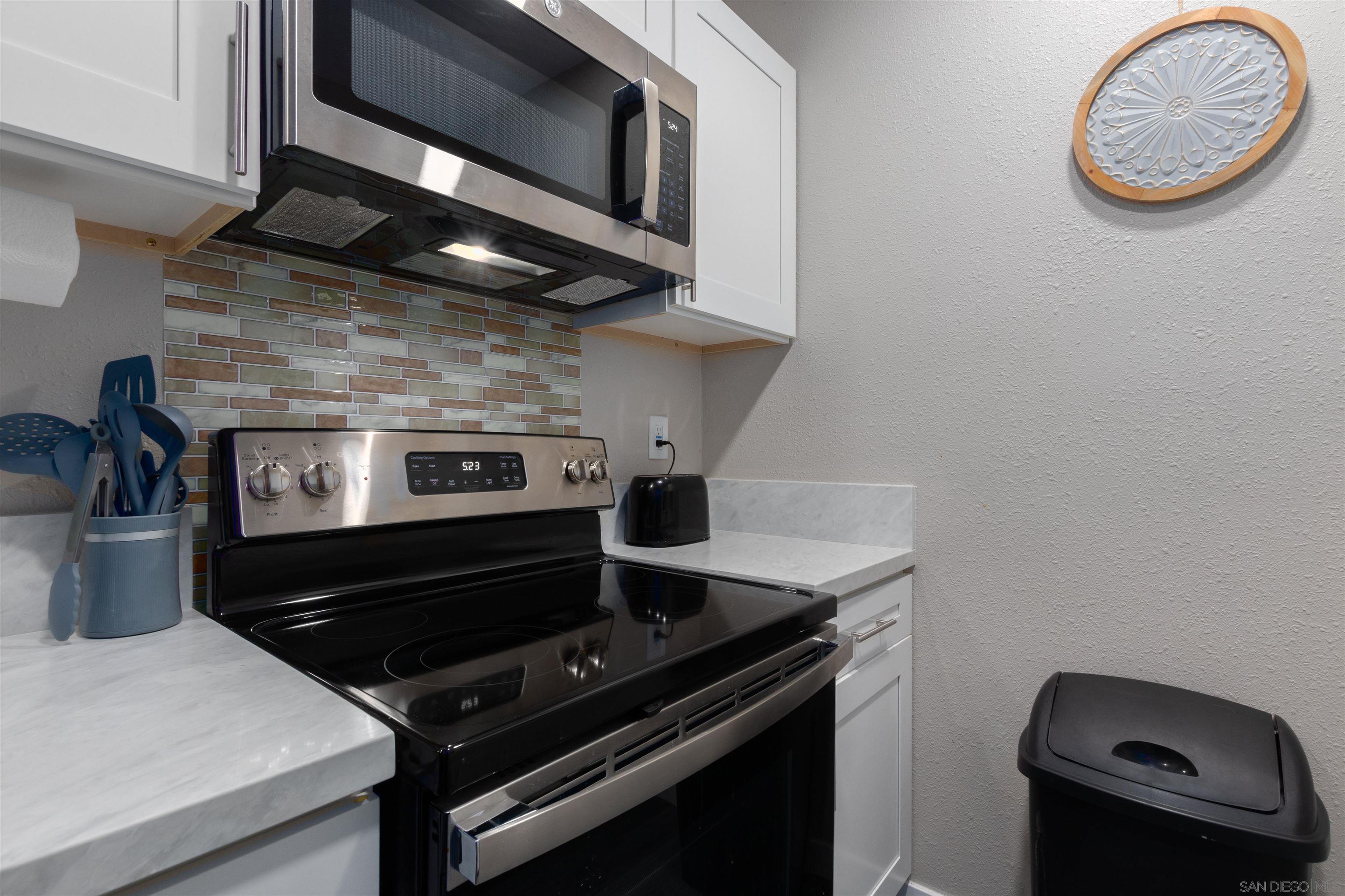 Detail Gallery Image 7 of 13 For 1941  Dunning Cir  2, San Diego,  CA 92154 - 1 Beds | 1 Baths