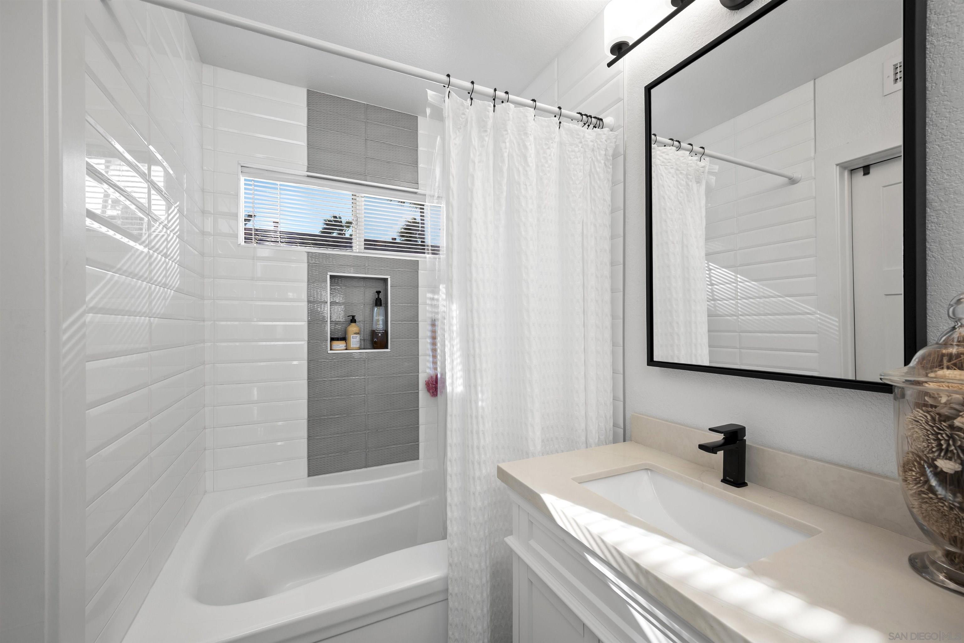 Detail Gallery Image 28 of 53 For 2730 E Evans Rd  #9,  San Diego,  CA 92106 - 3 Beds | 3/1 Baths