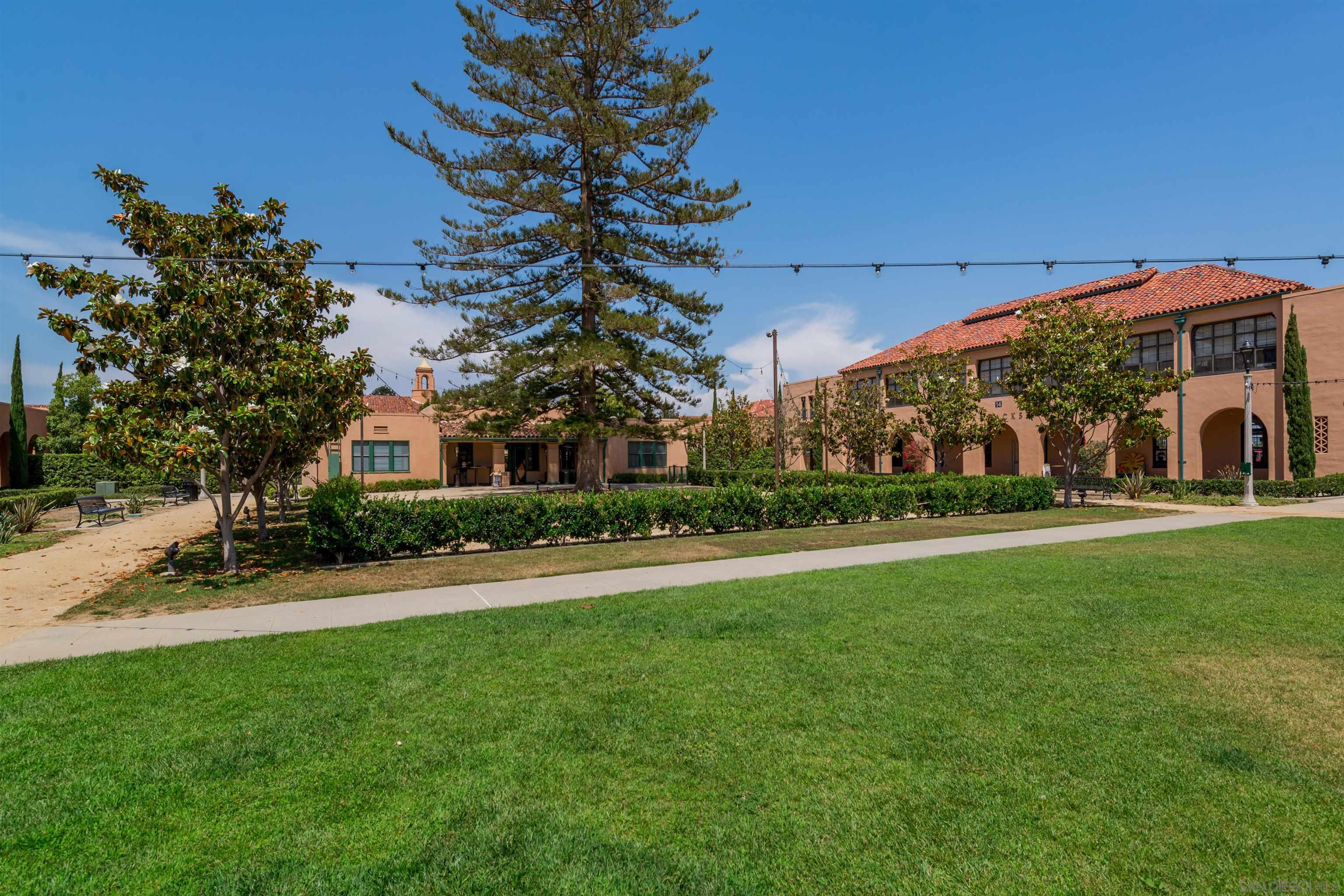 Detail Gallery Image 40 of 53 For 2730 E Evans Rd  #9,  San Diego,  CA 92106 - 3 Beds | 3/1 Baths