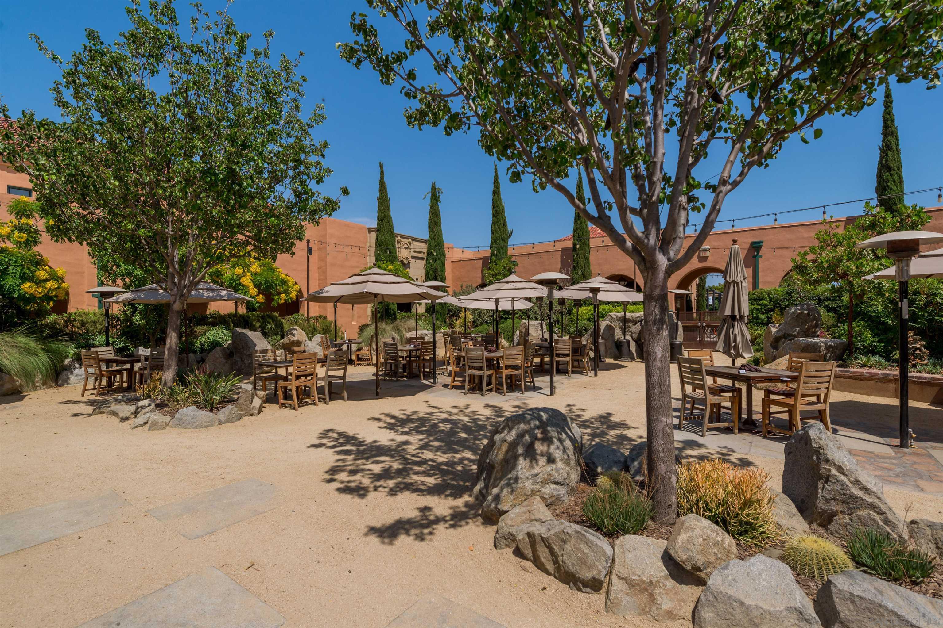 Detail Gallery Image 46 of 53 For 2730 E Evans Rd  #9,  San Diego,  CA 92106 - 3 Beds | 3/1 Baths