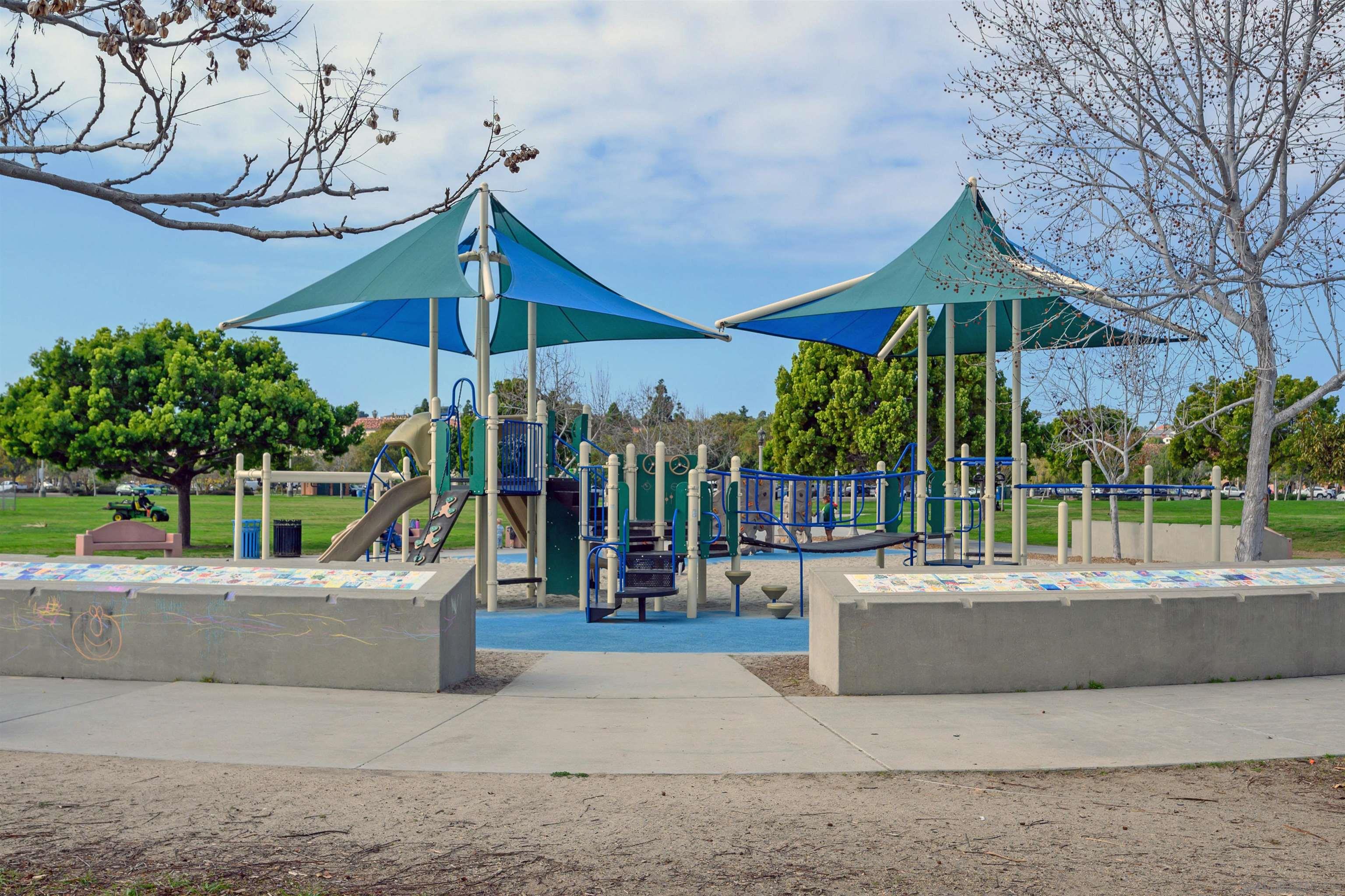 Detail Gallery Image 48 of 53 For 2730 E Evans Rd  #9,  San Diego,  CA 92106 - 3 Beds | 3/1 Baths