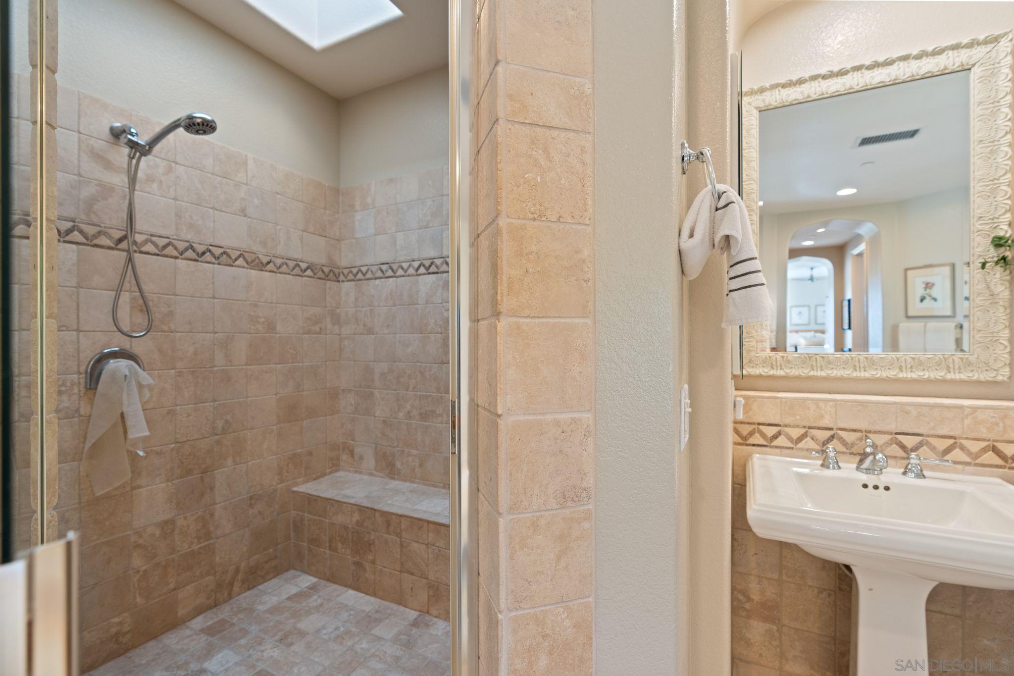 Detail Gallery Image 30 of 63 For 17117  Tallow Tree Lane, San Diego,  CA 92127 - 6 Beds | 5/1 Baths