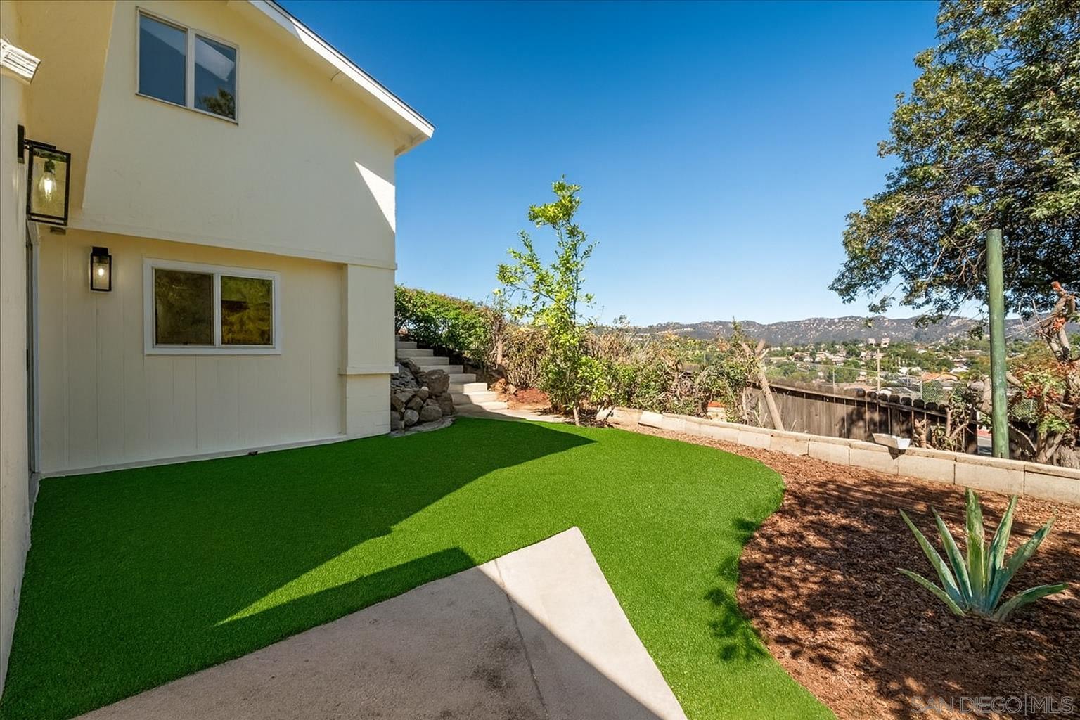 Detail Gallery Image 11 of 40 For 1477  Glen Avon, San Marcos,  CA 92069 - 4 Beds | 3 Baths