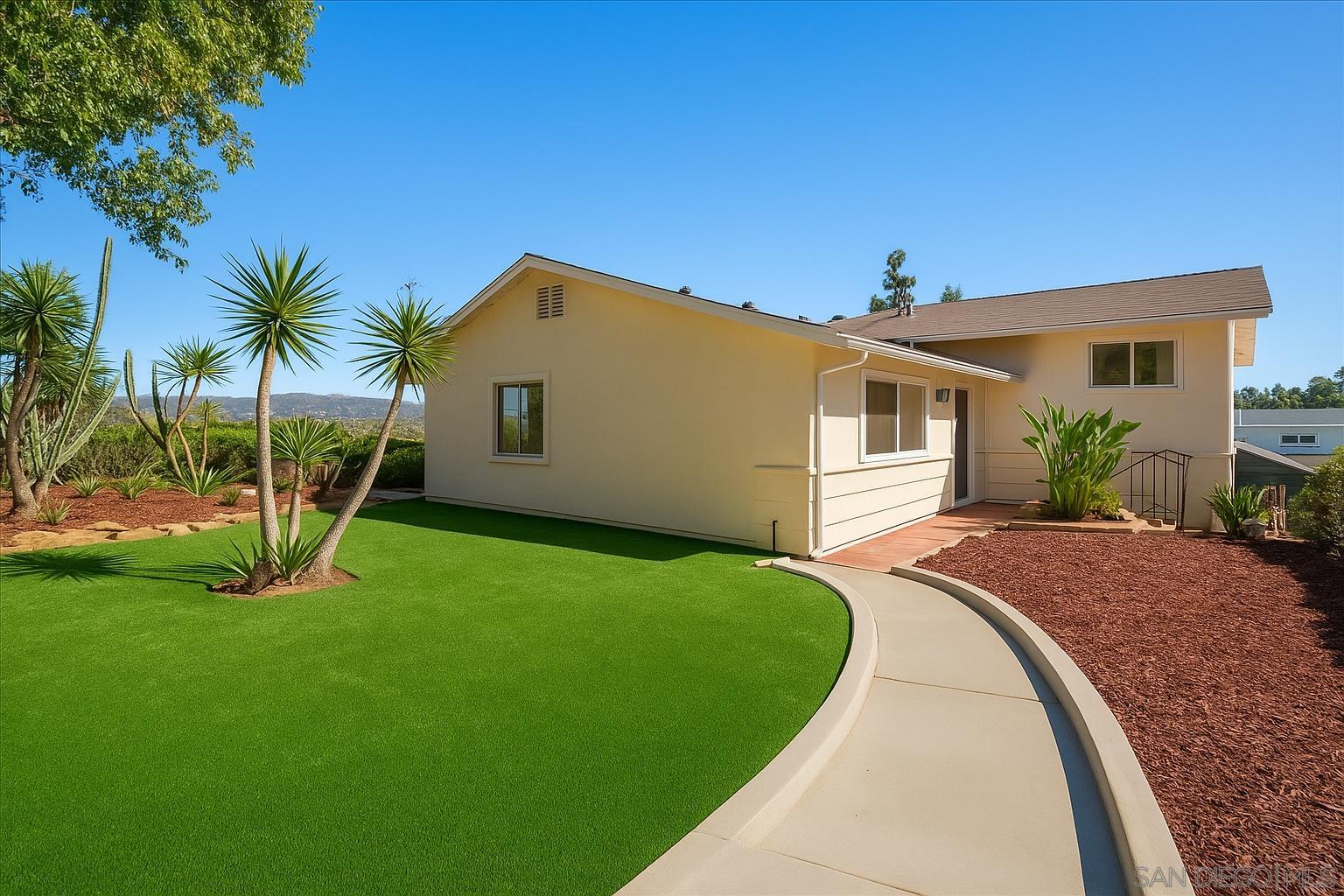 Detail Gallery Image 9 of 40 For 1477  Glen Avon, San Marcos,  CA 92069 - 4 Beds | 3 Baths