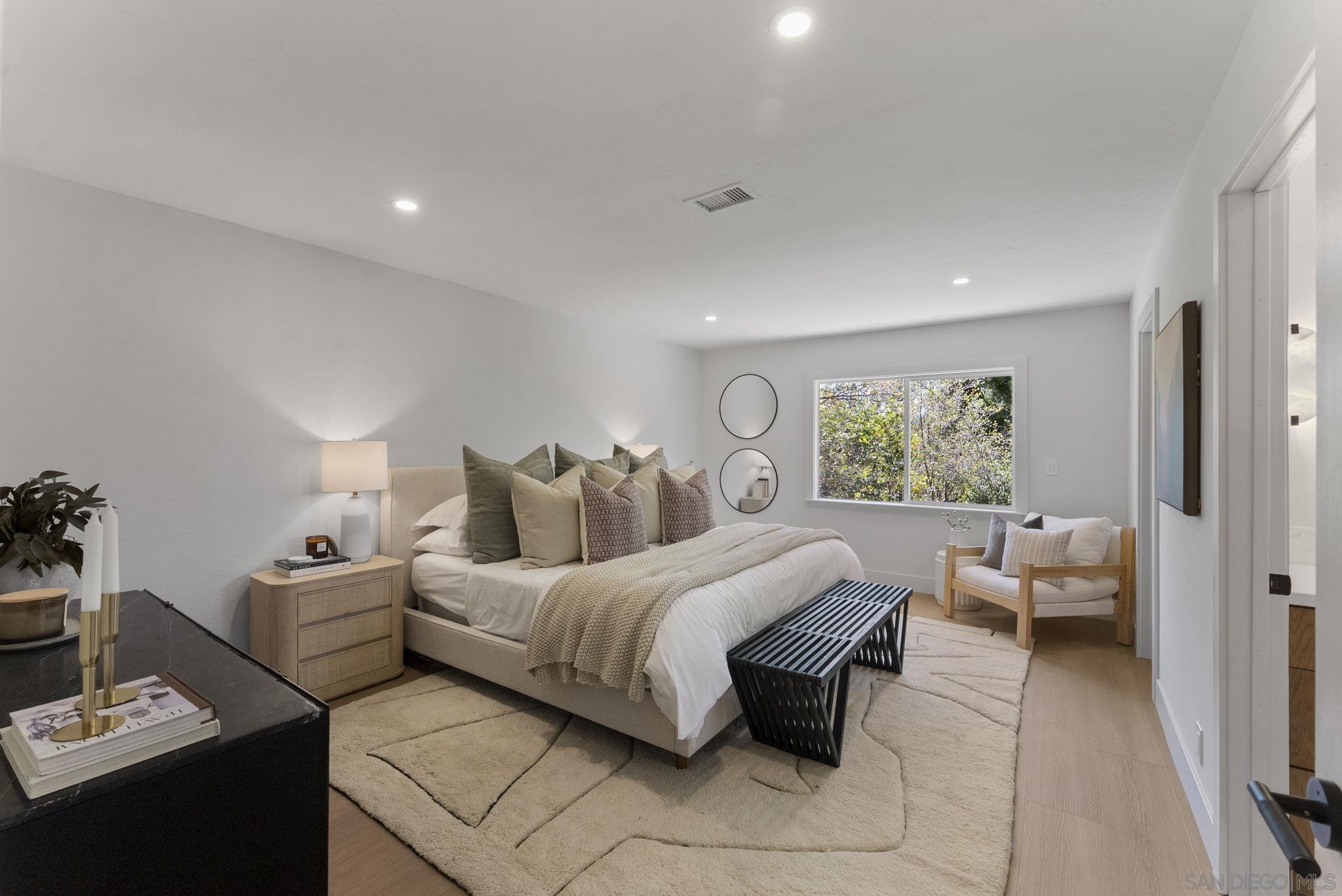 Detail Gallery Image 20 of 47 For 12830  Avenida La Valencia, Poway,  CA 92064 - 4 Beds | 3 Baths