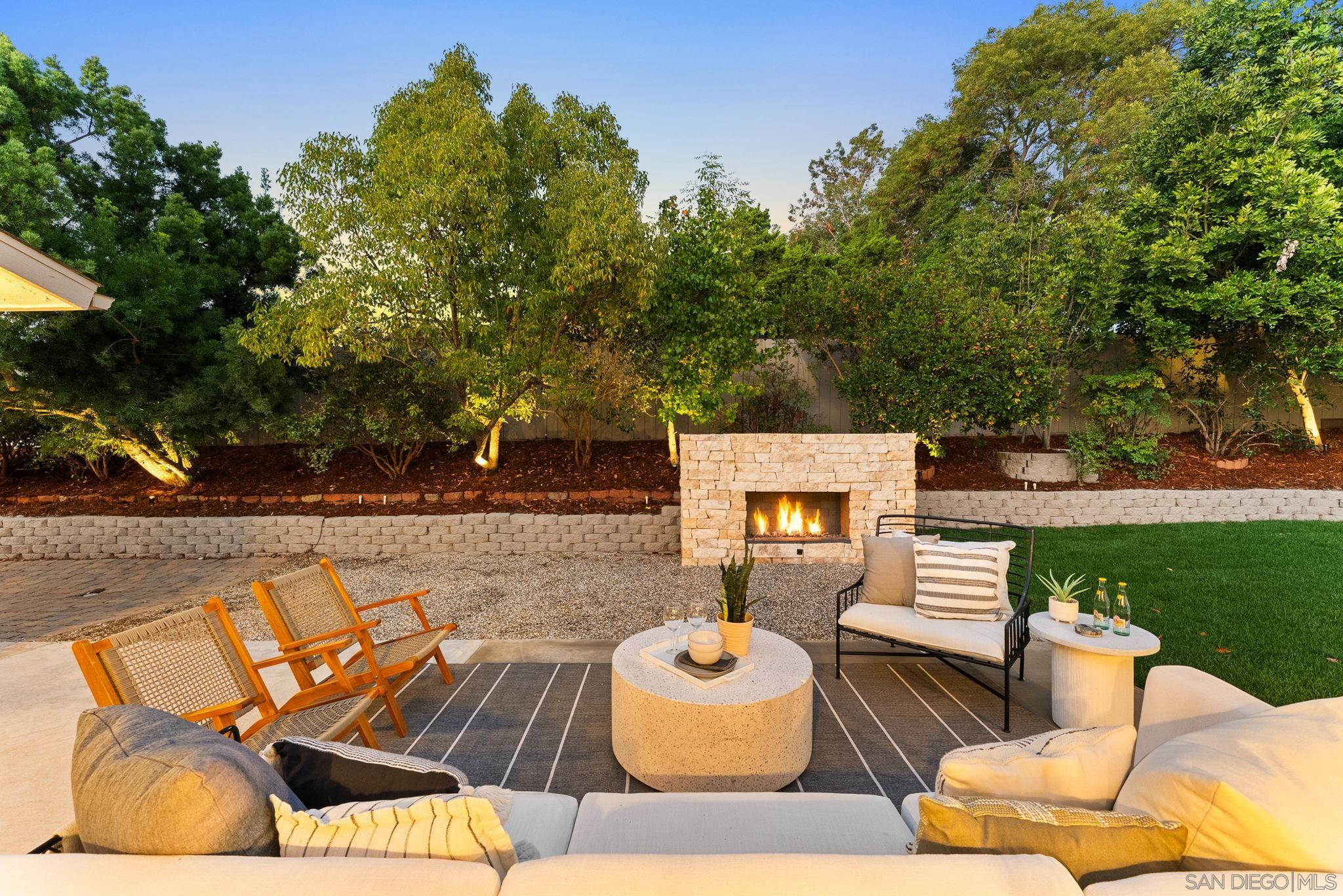 Detail Gallery Image 32 of 47 For 12830  Avenida La Valencia, Poway,  CA 92064 - 4 Beds | 3 Baths