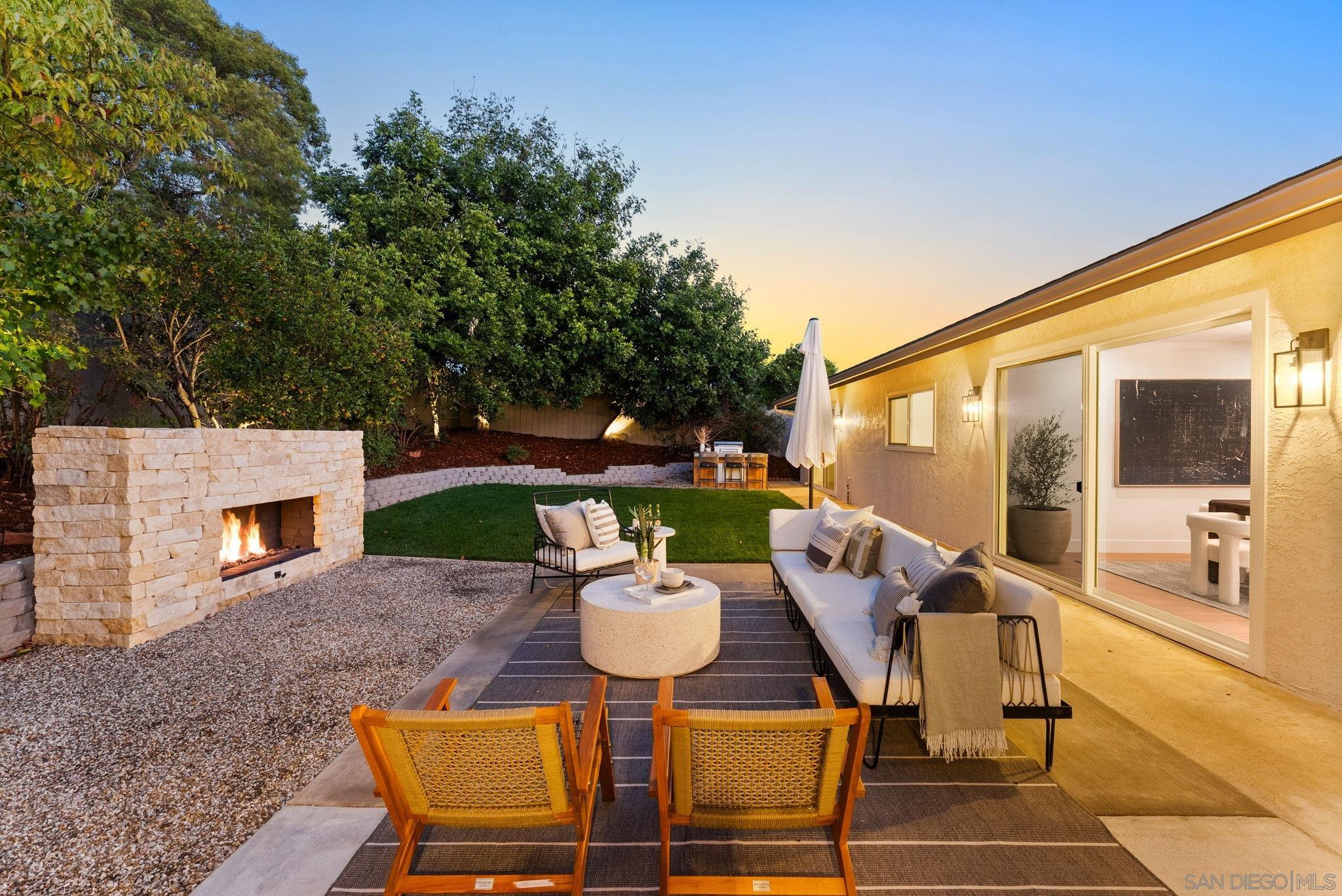 Detail Gallery Image 34 of 47 For 12830  Avenida La Valencia, Poway,  CA 92064 - 4 Beds | 3 Baths