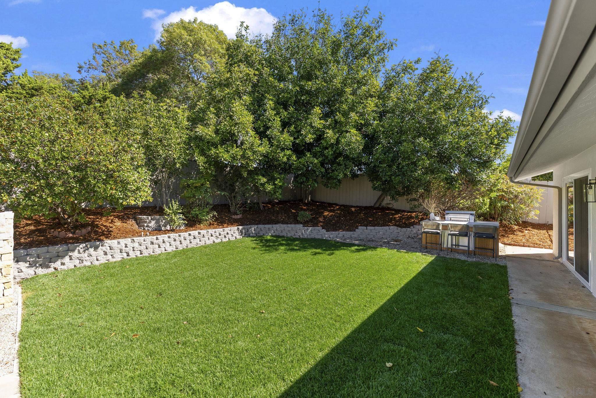 Detail Gallery Image 38 of 47 For 12830  Avenida La Valencia, Poway,  CA 92064 - 4 Beds | 3 Baths