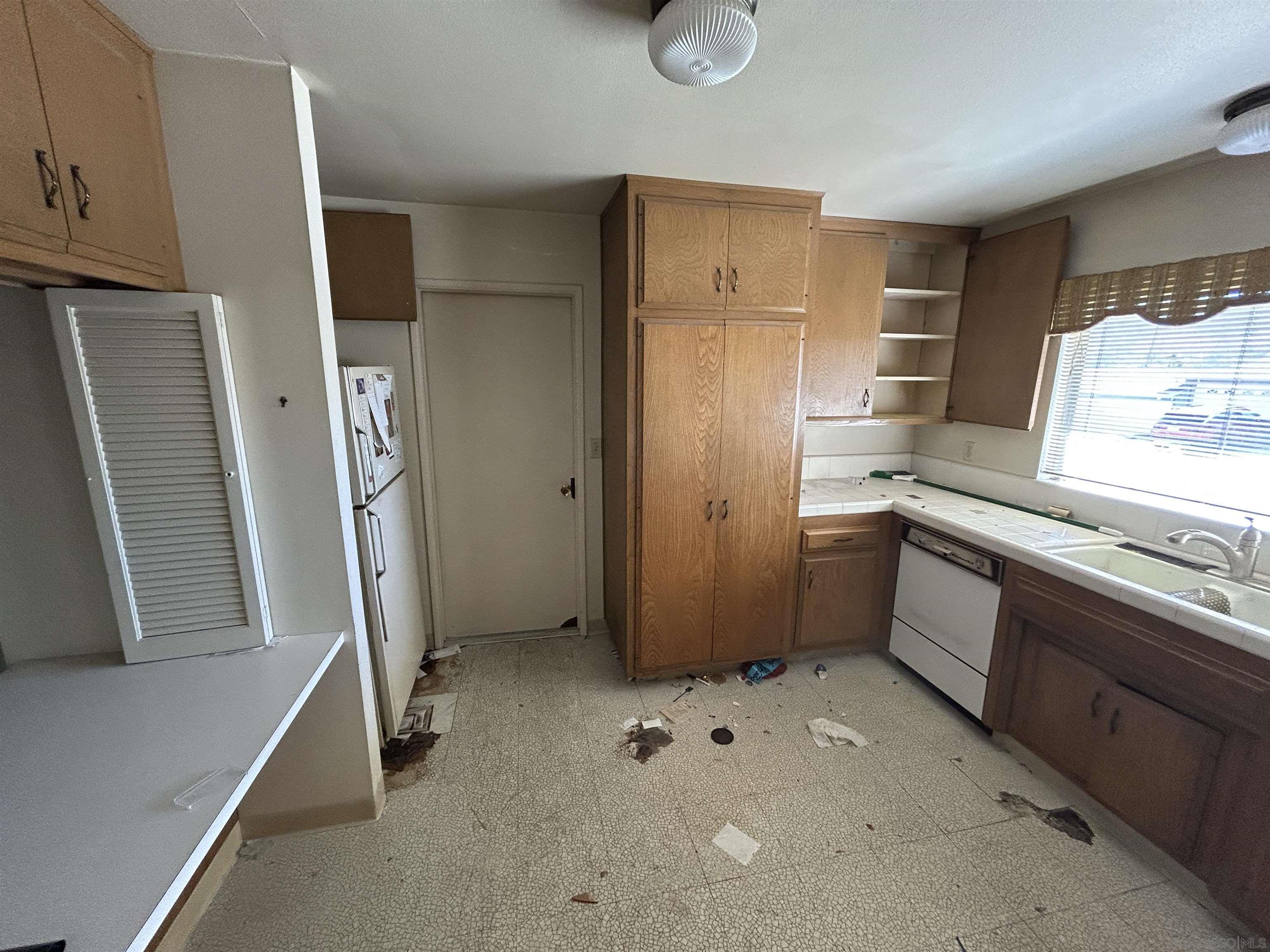 Detail Gallery Image 5 of 19 For 1638  La Tierra Ln, San Marcos,  CA 92078 - 2 Beds | 2 Baths