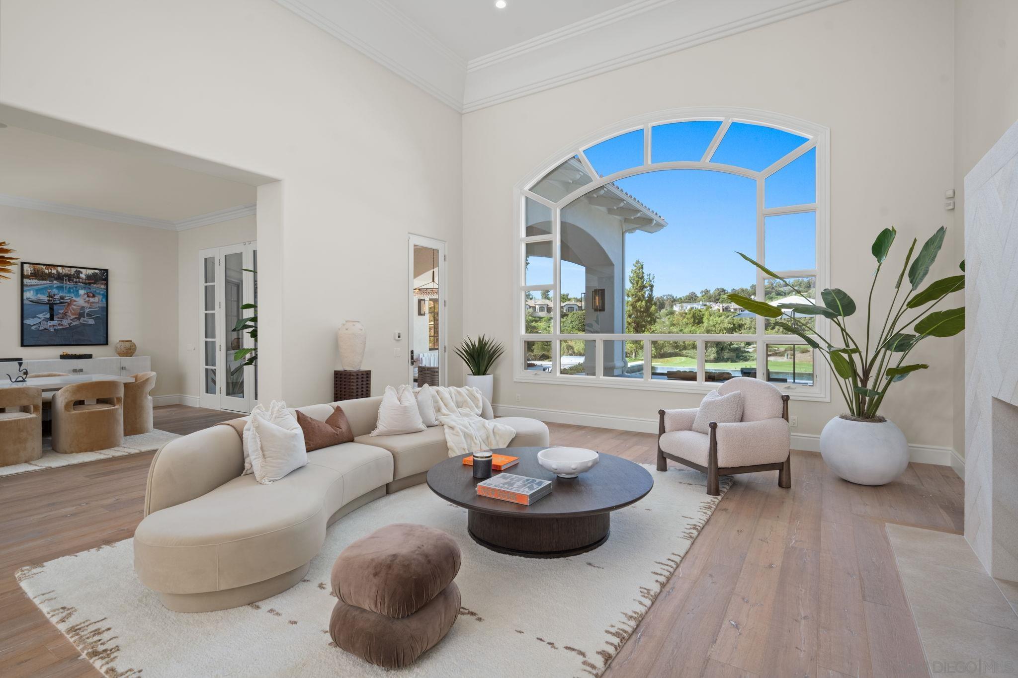 Detail Gallery Image 15 of 41 For 5986  Greensview Ct, Rancho Santa Fe,  CA 92067 - 6 Beds | 5/1 Baths