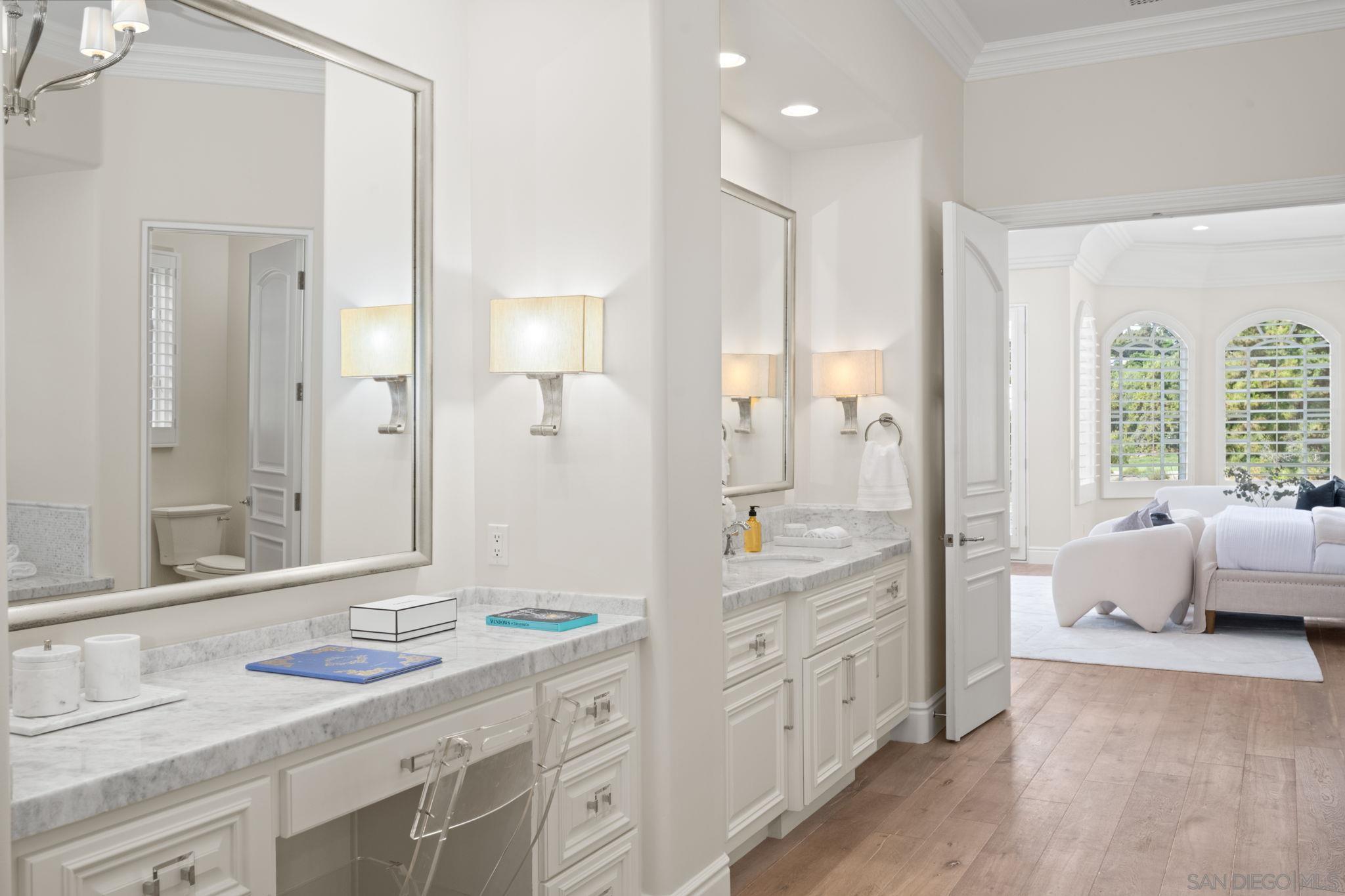 Detail Gallery Image 30 of 41 For 5986  Greensview Ct, Rancho Santa Fe,  CA 92067 - 6 Beds | 5/1 Baths