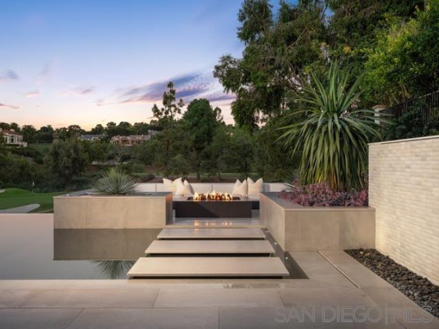 Detail Gallery Image 10 of 41 For 5986  Greensview Ct, Rancho Santa Fe,  CA 92067 - 6 Beds | 5/1 Baths