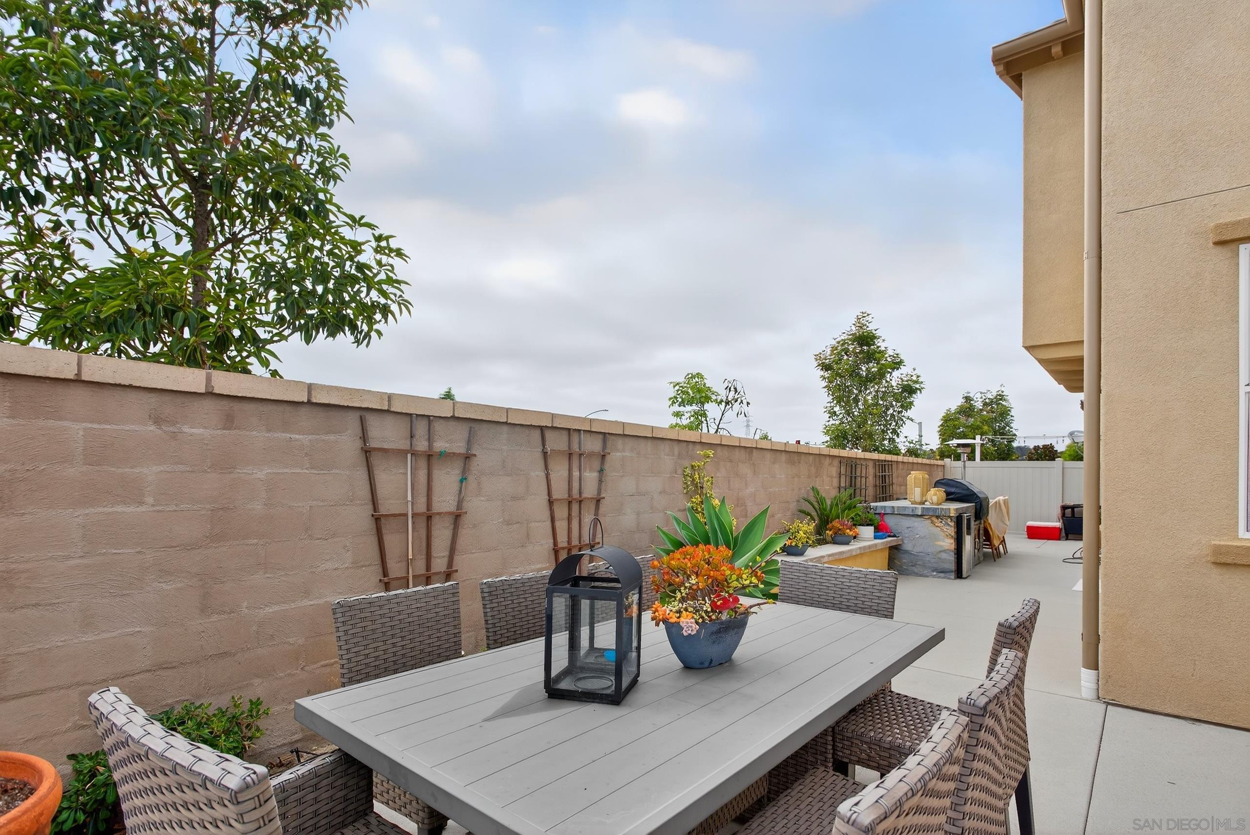 Detail Gallery Image 36 of 54 For 1733  Artemisia Ct, Carlsbad,  CA 92011 - 5 Beds | 4/1 Baths
