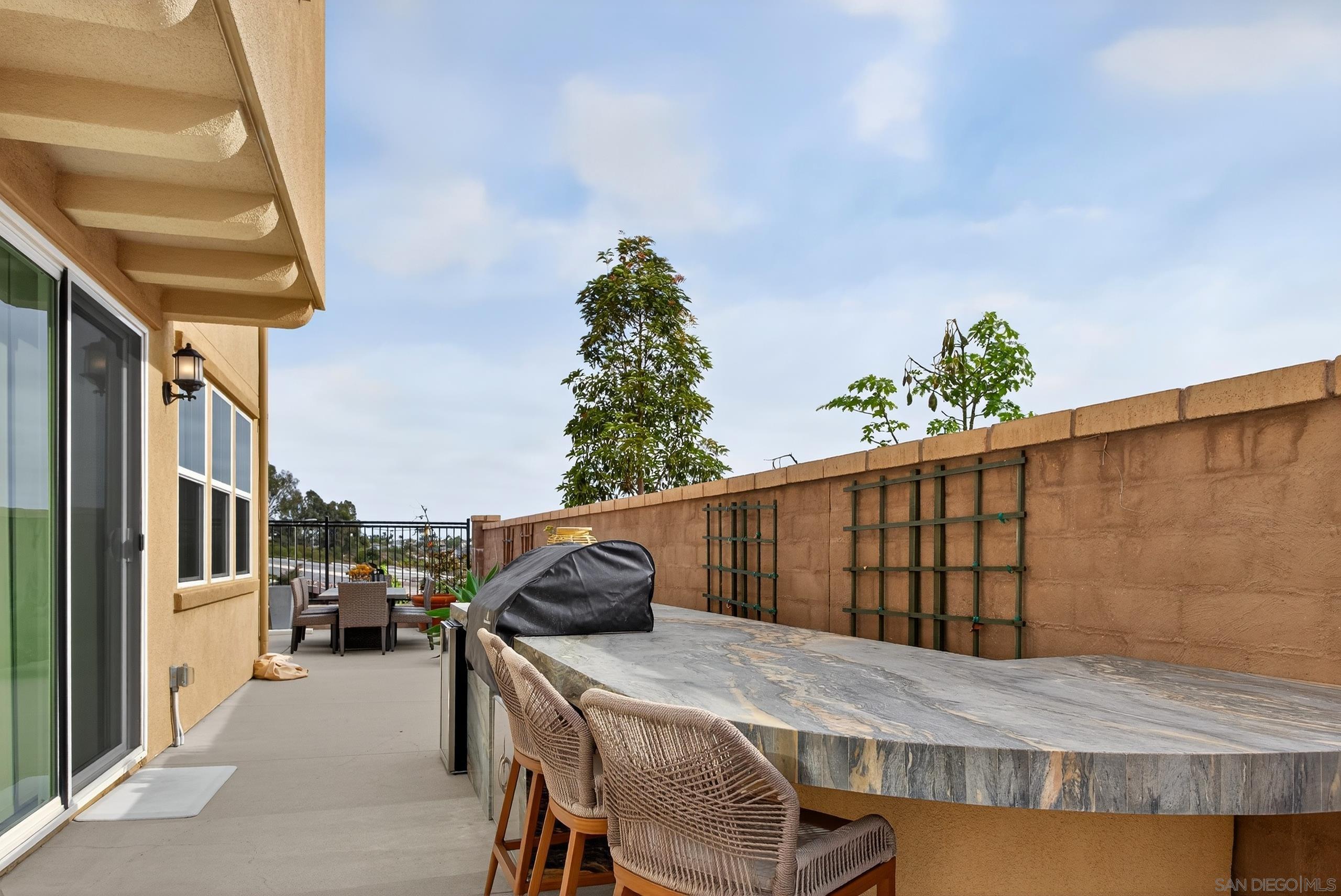 Detail Gallery Image 40 of 54 For 1733  Artemisia Ct, Carlsbad,  CA 92011 - 5 Beds | 4/1 Baths