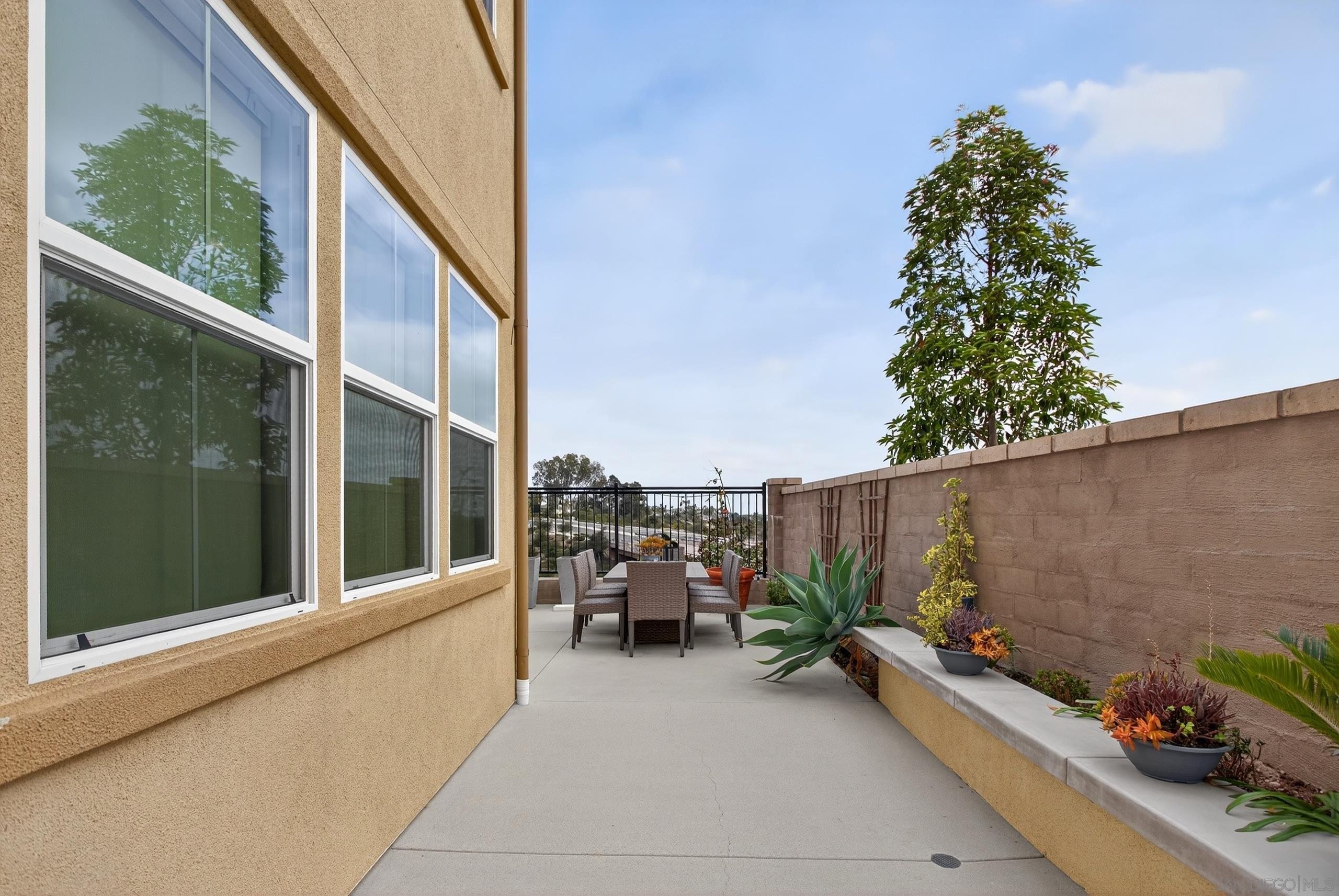 Detail Gallery Image 41 of 54 For 1733  Artemisia Ct, Carlsbad,  CA 92011 - 5 Beds | 4/1 Baths
