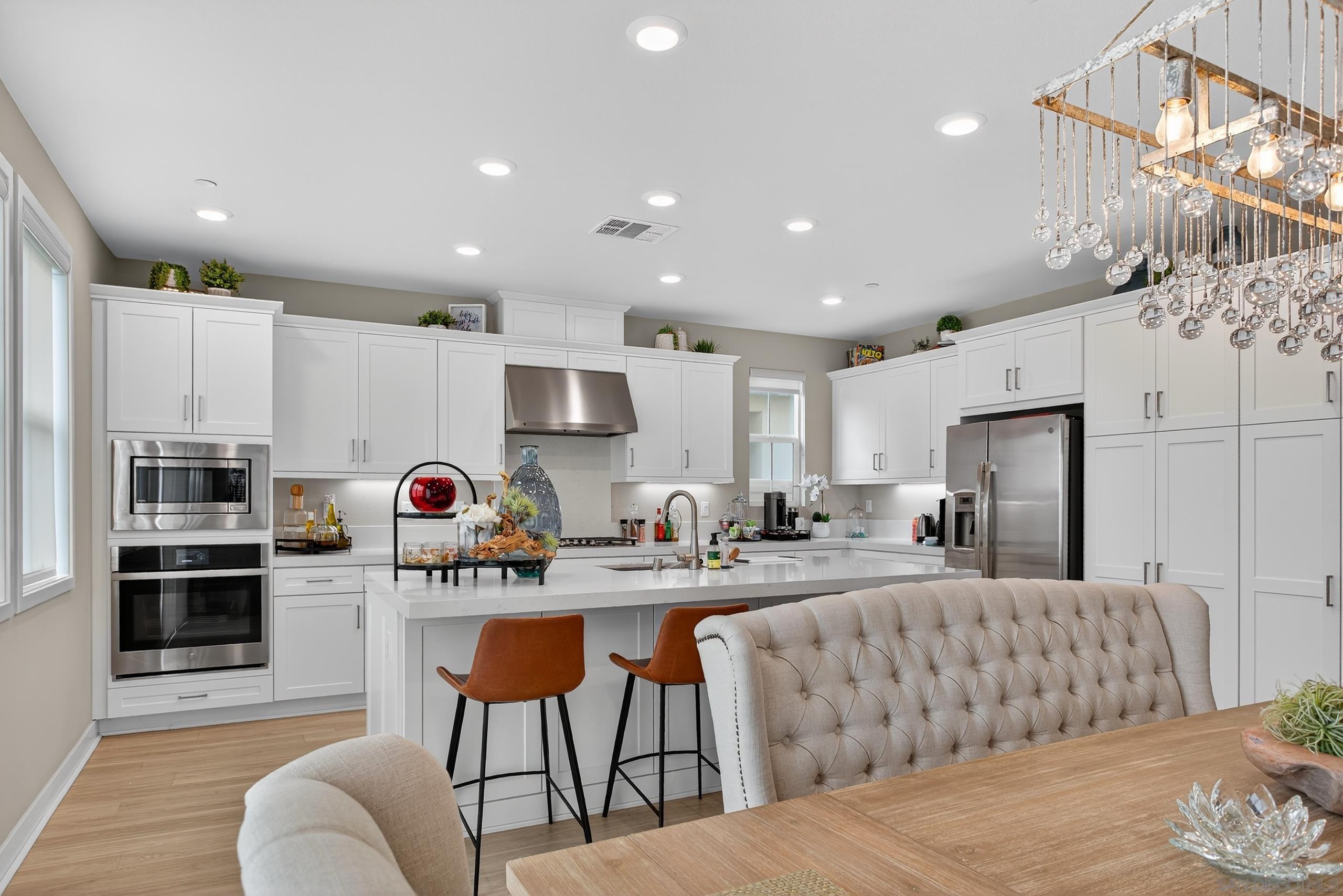 Detail Gallery Image 8 of 54 For 1733  Artemisia Ct, Carlsbad,  CA 92011 - 5 Beds | 4/1 Baths