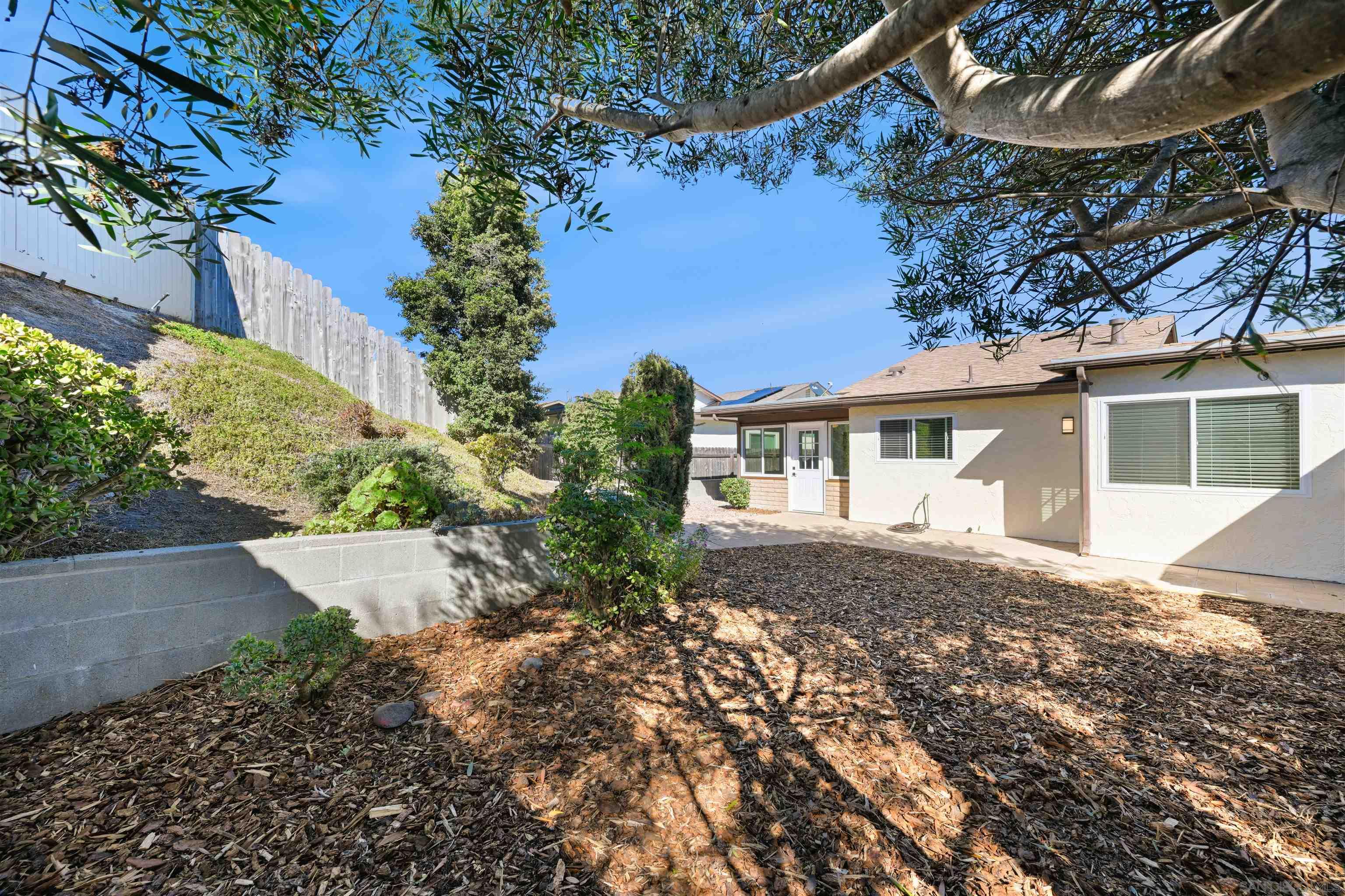 Detail Gallery Image 15 of 16 For 4758  Westridge Dr, Oceanside,  CA 92056 - 2 Beds | 1 Baths