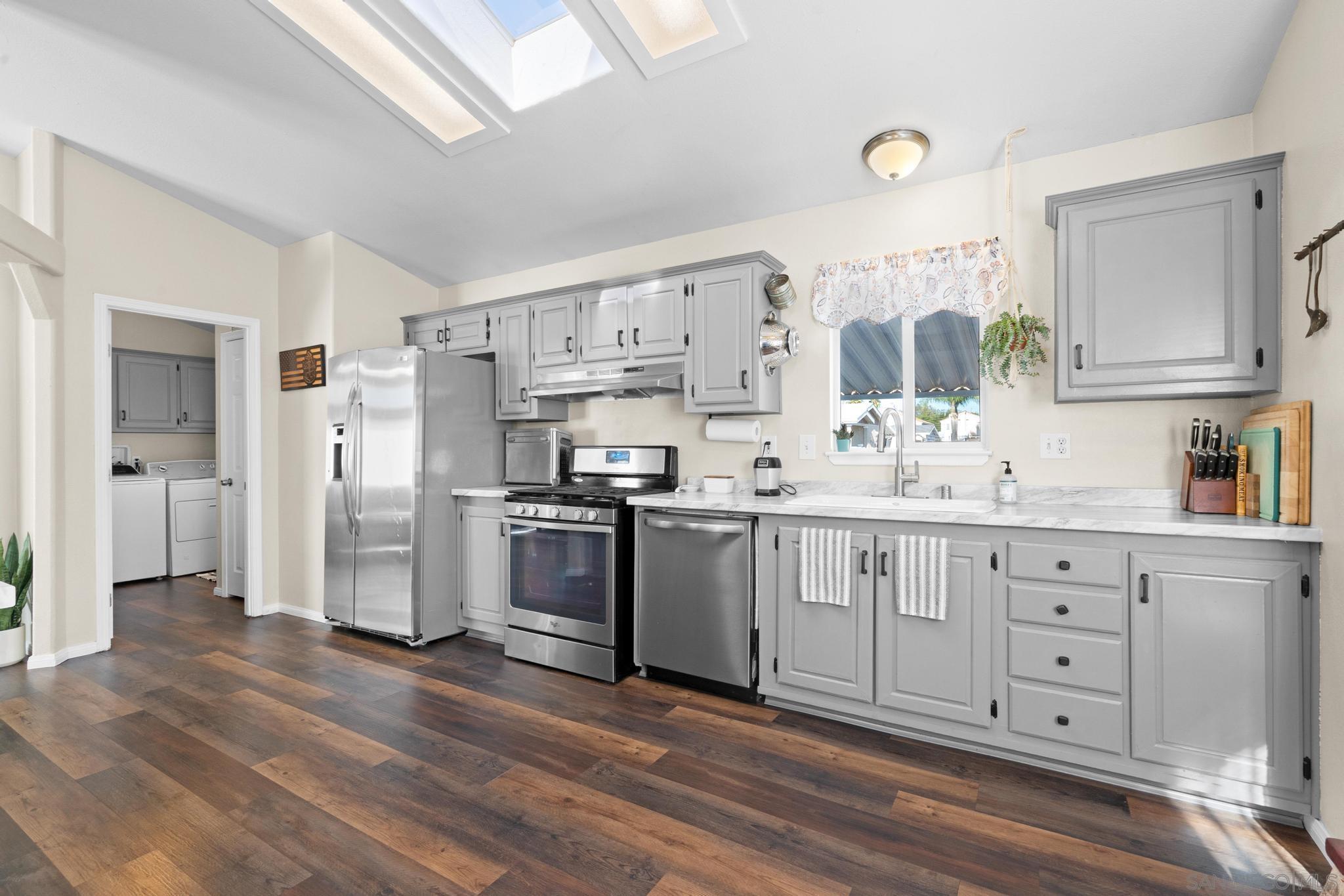 Detail Gallery Image 12 of 22 For 1537  H St  Spc 5, Ramona,  CA 92065 - 3 Beds | 2 Baths