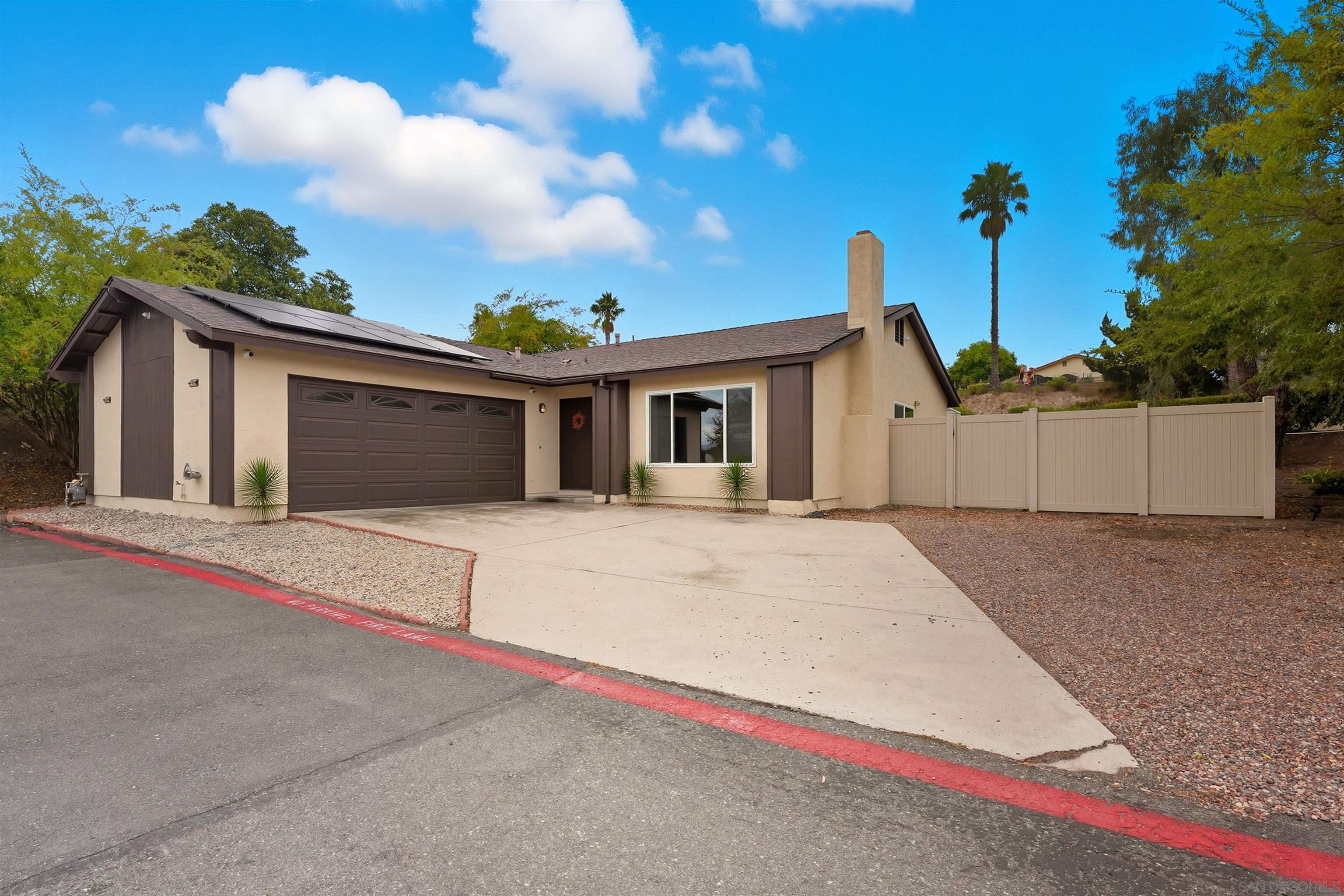 Detail Gallery Image 29 of 36 For 2304  Meadowridge Pl, Spring Valley,  CA 91977 - 3 Beds | 2 Baths