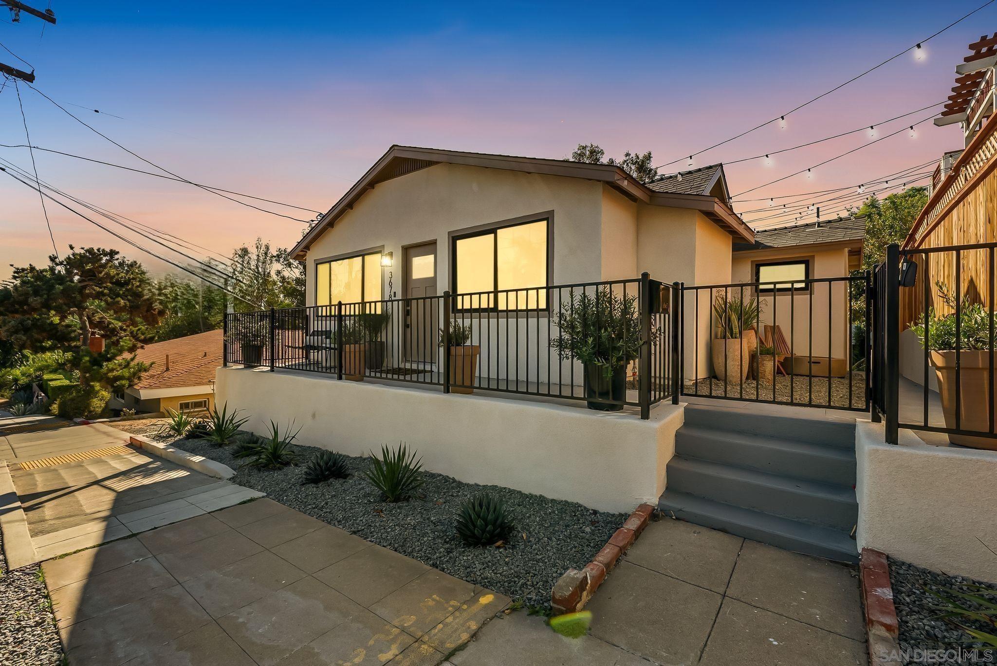 Detail Gallery Image 17 of 27 For 3678  Richmond St, San Diego,  CA 92103 - 3 Beds | 3 Baths