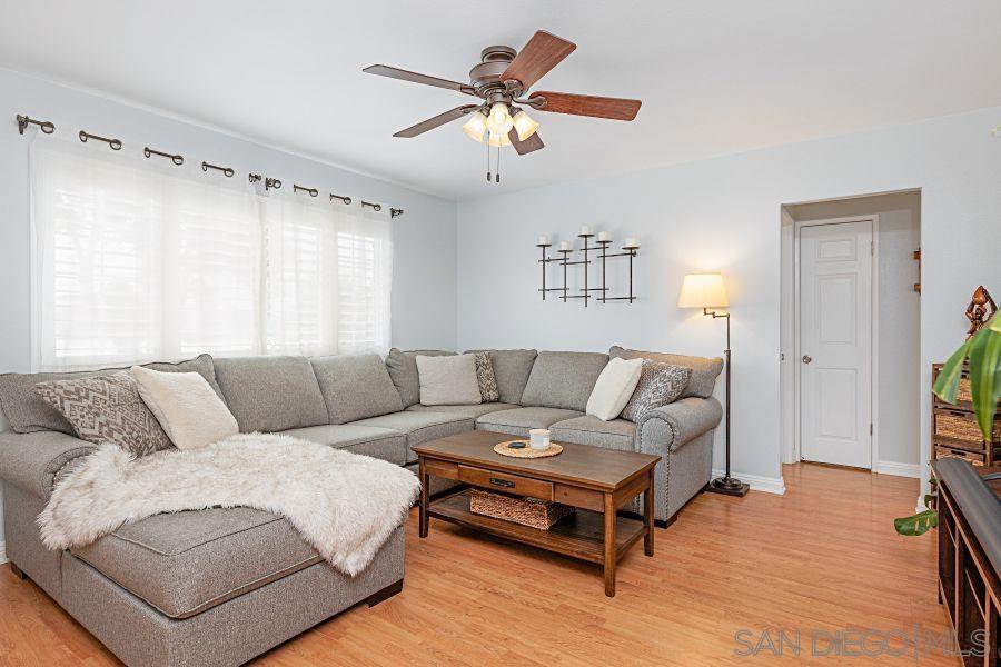 Detail Gallery Image 3 of 25 For 3127  Thunder Dr, Oceanside,  CA 92056 - 3 Beds | 1/1 Baths