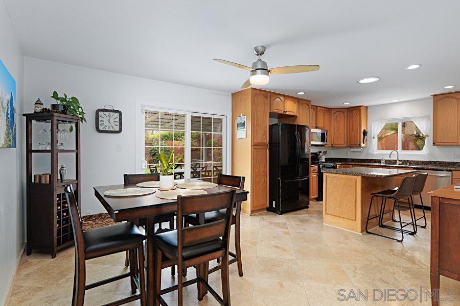 Detail Gallery Image 5 of 25 For 3127  Thunder Dr, Oceanside,  CA 92056 - 3 Beds | 1/1 Baths