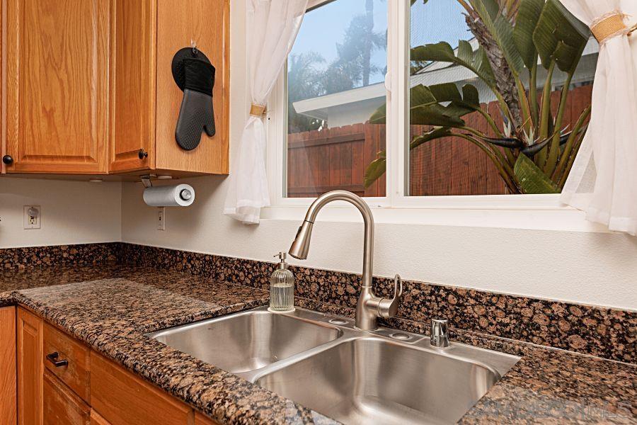 Detail Gallery Image 8 of 25 For 3127  Thunder Dr, Oceanside,  CA 92056 - 3 Beds | 1/1 Baths