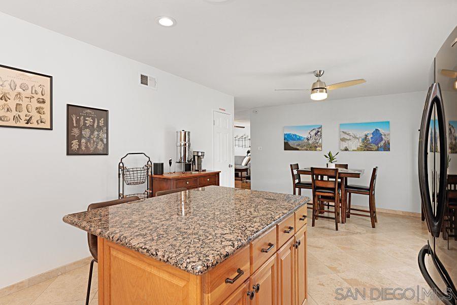 Detail Gallery Image 9 of 25 For 3127  Thunder Dr, Oceanside,  CA 92056 - 3 Beds | 1/1 Baths