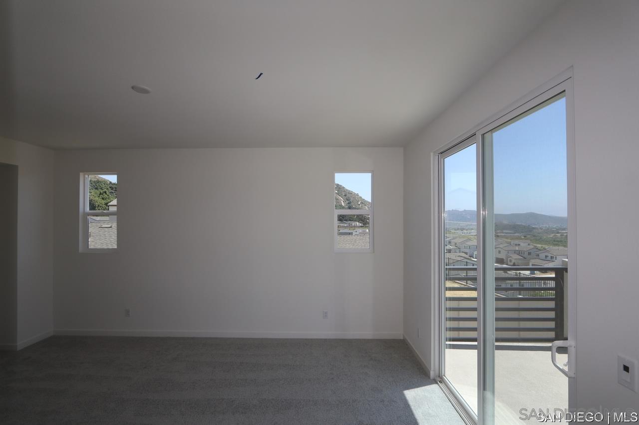 Front Image Thumbnail for SD250042046