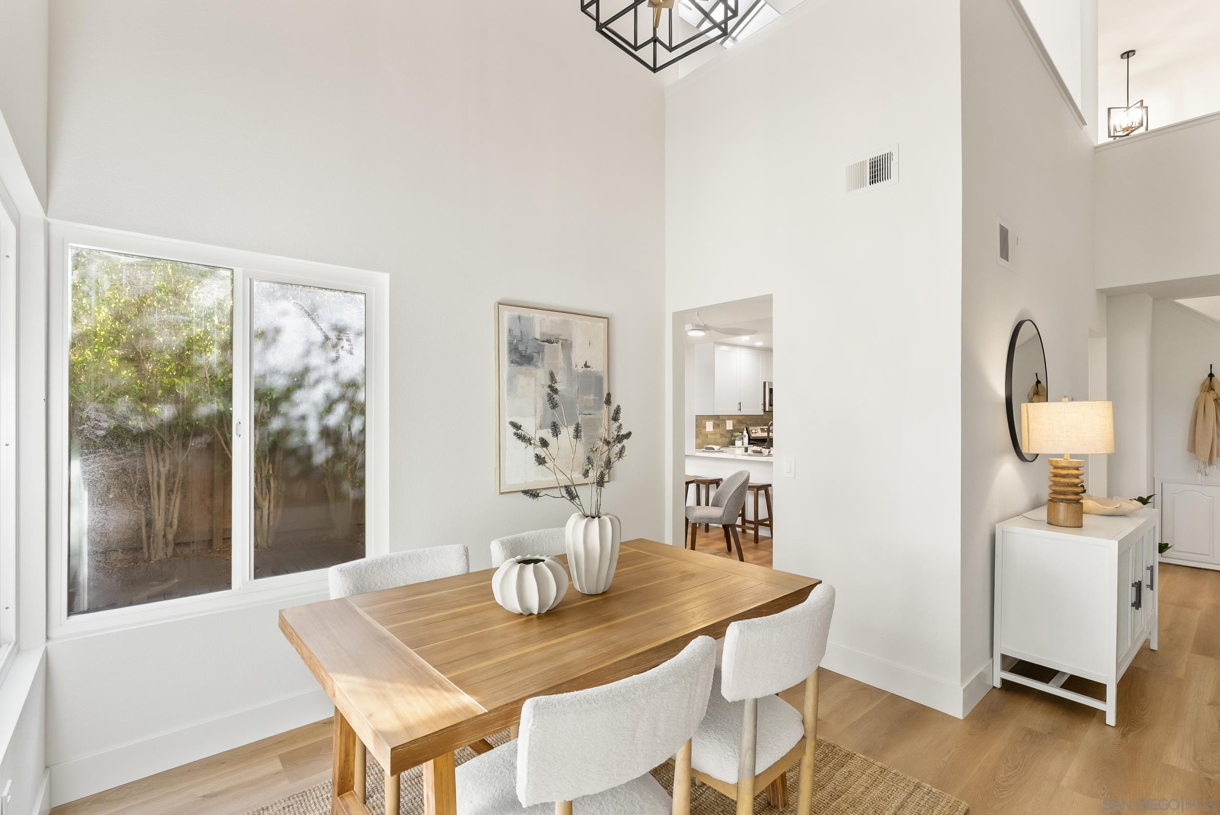 Detail Gallery Image 13 of 51 For 1666  Tennis Match Way, Encinitas,  CA 92024 - 3 Beds | 2/1 Baths