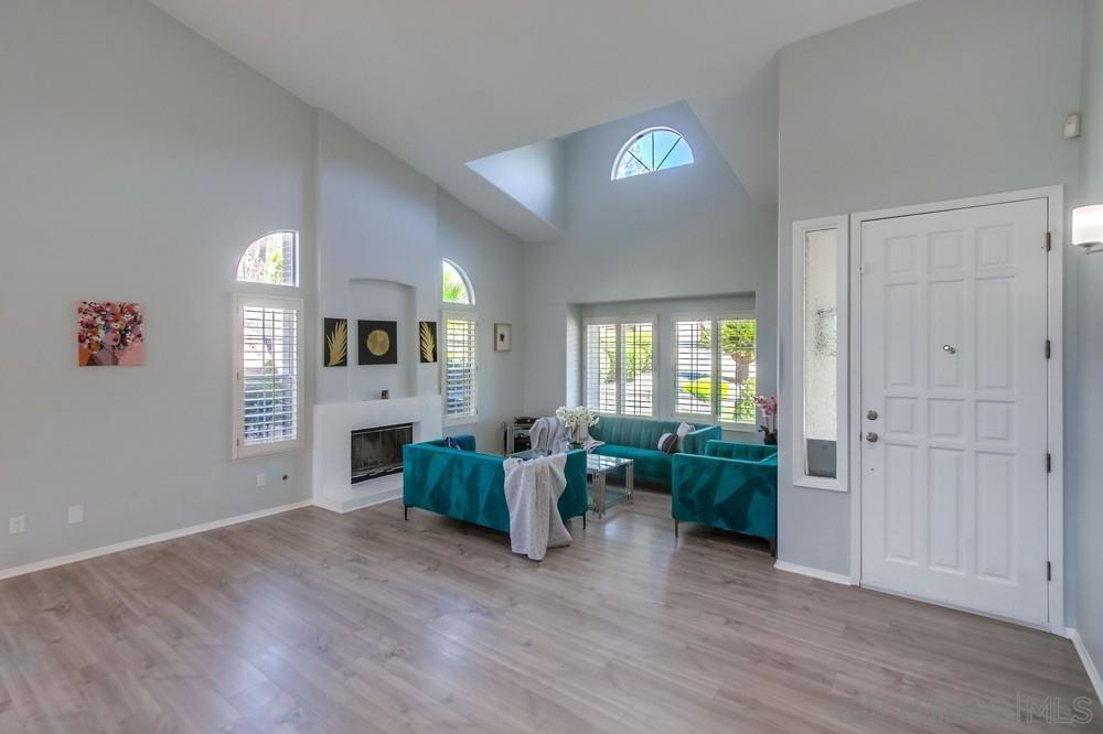 Detail Gallery Image 8 of 74 For 1365  Oak View Way, Escondido,  CA 92029 - 4 Beds | 2 Baths