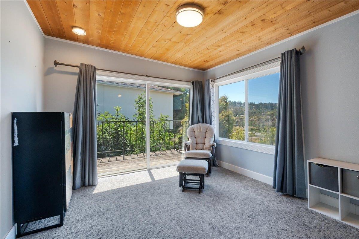 Detail Gallery Image 13 of 31 For 3834  Polaris Dr, La Mesa,  CA 91941 - 5 Beds | 3/1 Baths