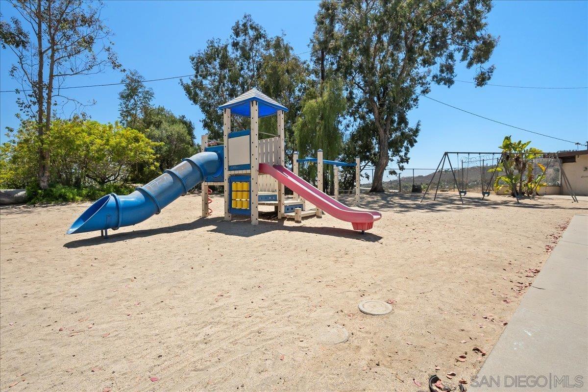 Detail Gallery Image 30 of 31 For 3834  Polaris Dr, La Mesa,  CA 91941 - 5 Beds | 3/1 Baths