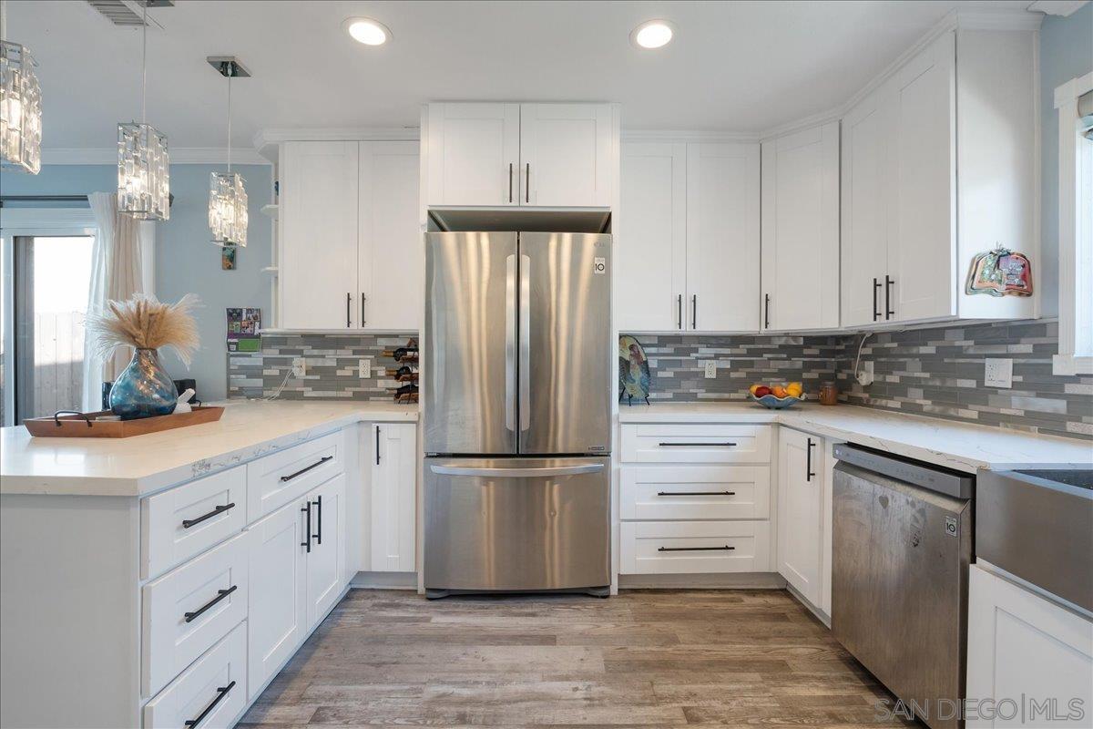 Detail Gallery Image 5 of 37 For 3834  Polaris Dr, La Mesa,  CA 91941 - 5 Beds | 3/1 Baths