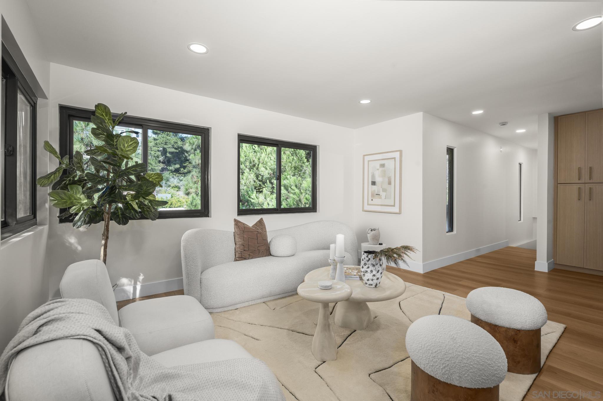 Detail Gallery Image 13 of 33 For 1733  Nautilus Street, La Jolla,  CA 92037 - 2 Beds | 2 Baths