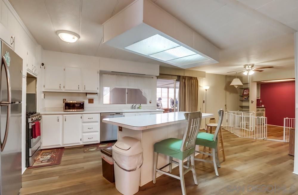 Detail Gallery Image 2 of 49 For 1440 S Orange Ave  Spc 27, El Cajon,  CA 92020 - 2 Beds | 2 Baths