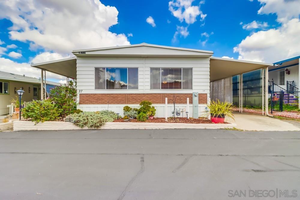 Detail Gallery Image 5 of 49 For 1440 S Orange Ave  Spc 27, El Cajon,  CA 92020 - 2 Beds | 2 Baths