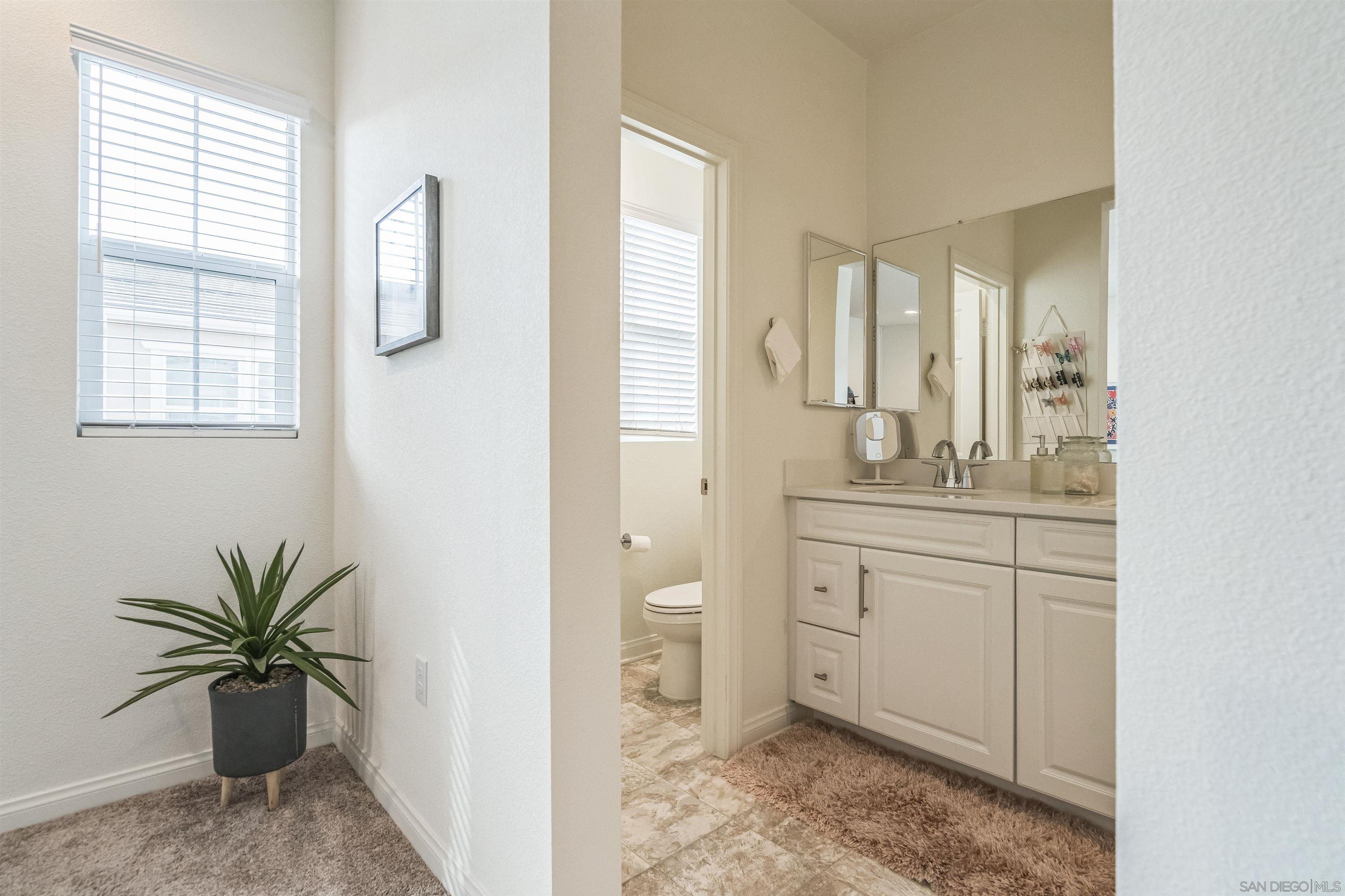 Detail Gallery Image 29 of 44 For 2018  Barite St, Spring Valley,  CA 91977 - 3 Beds | 2/1 Baths