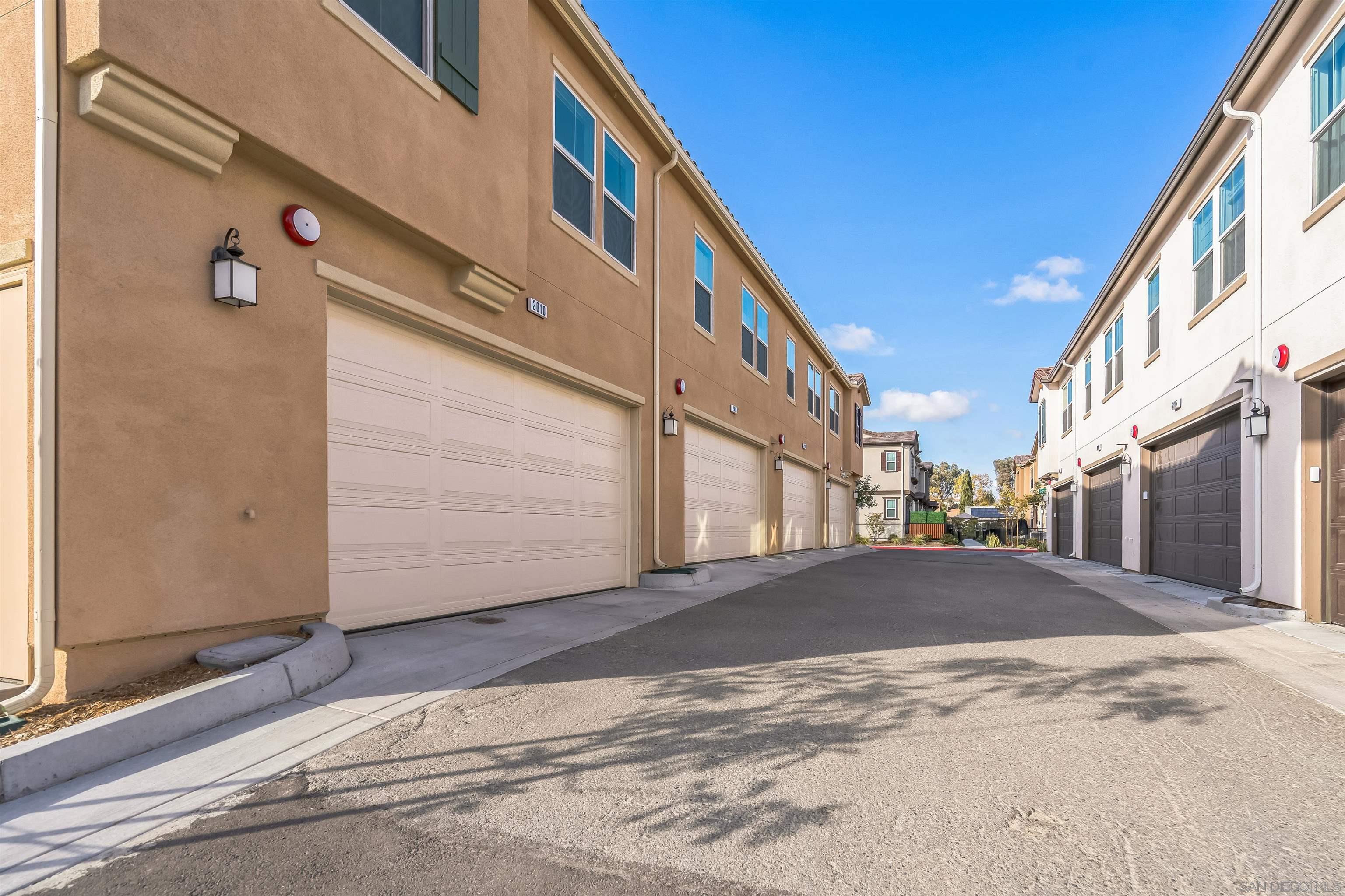 Detail Gallery Image 32 of 44 For 2018  Barite St, Spring Valley,  CA 91977 - 3 Beds | 2/1 Baths