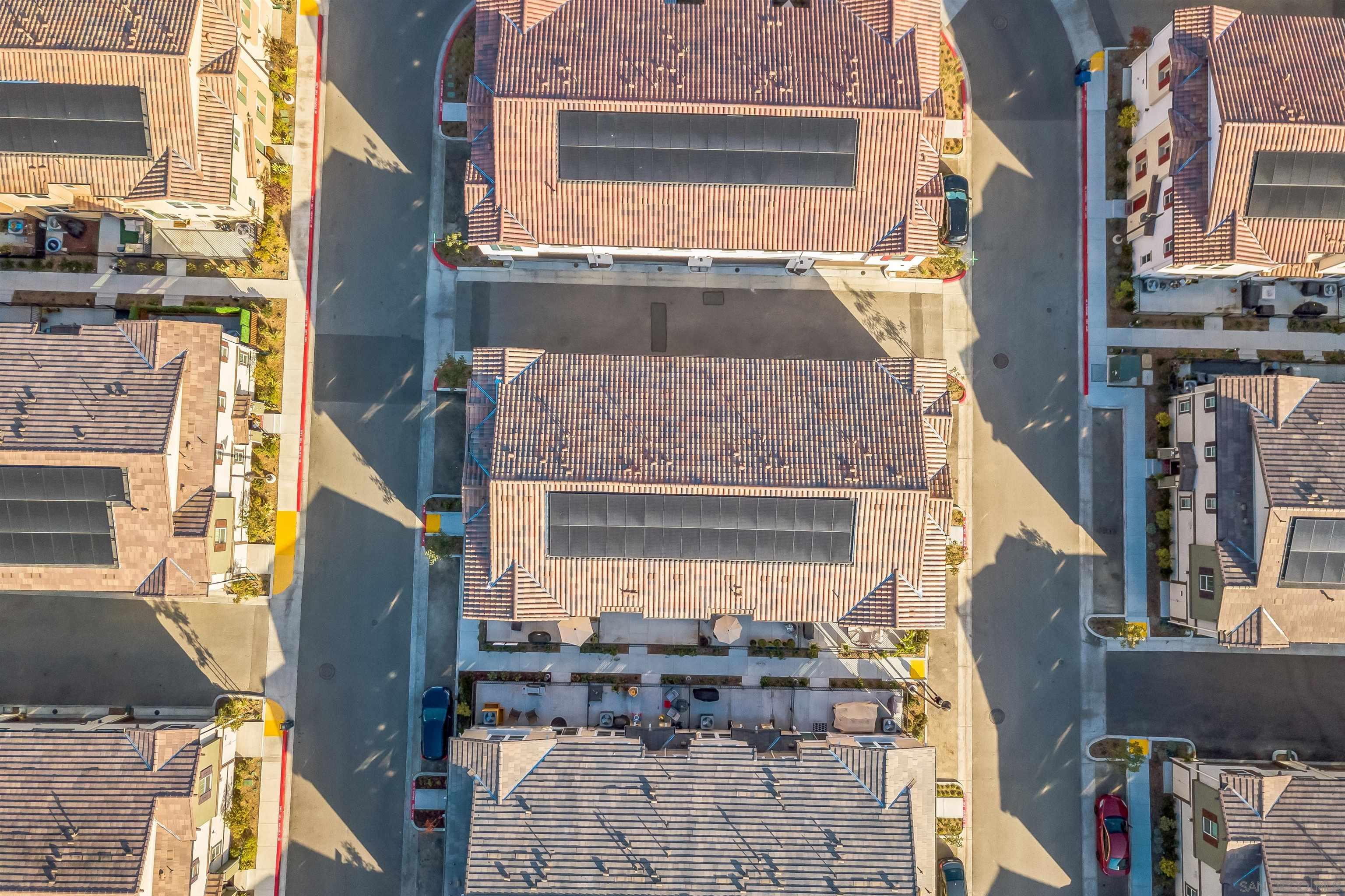 Detail Gallery Image 33 of 44 For 2018  Barite St, Spring Valley,  CA 91977 - 3 Beds | 2/1 Baths